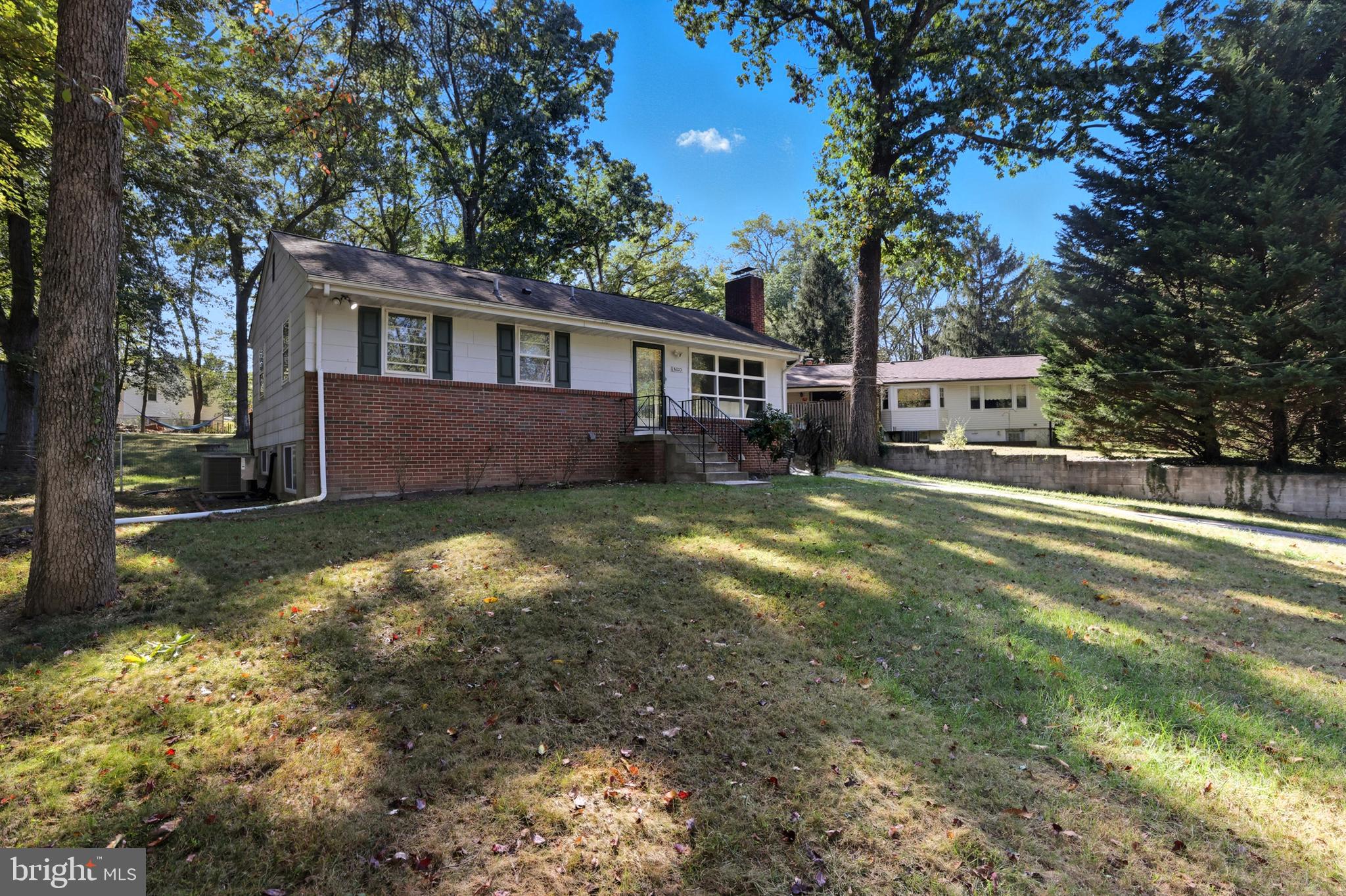 WEST LAUREL ACRES - Residential