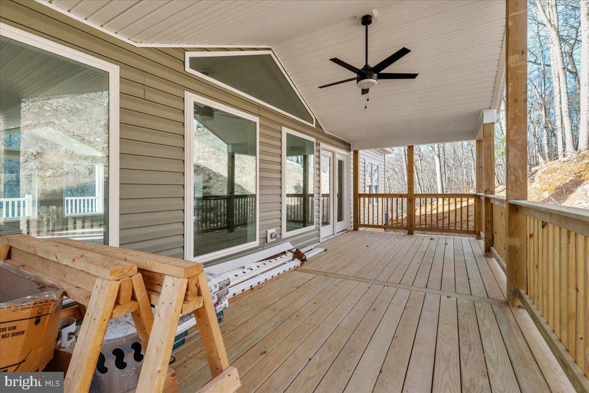 SHEN FARMS MT LAKE - Residential