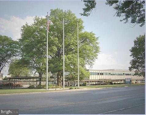 GRANDVIEW HEIGHTS - Commercial Lease