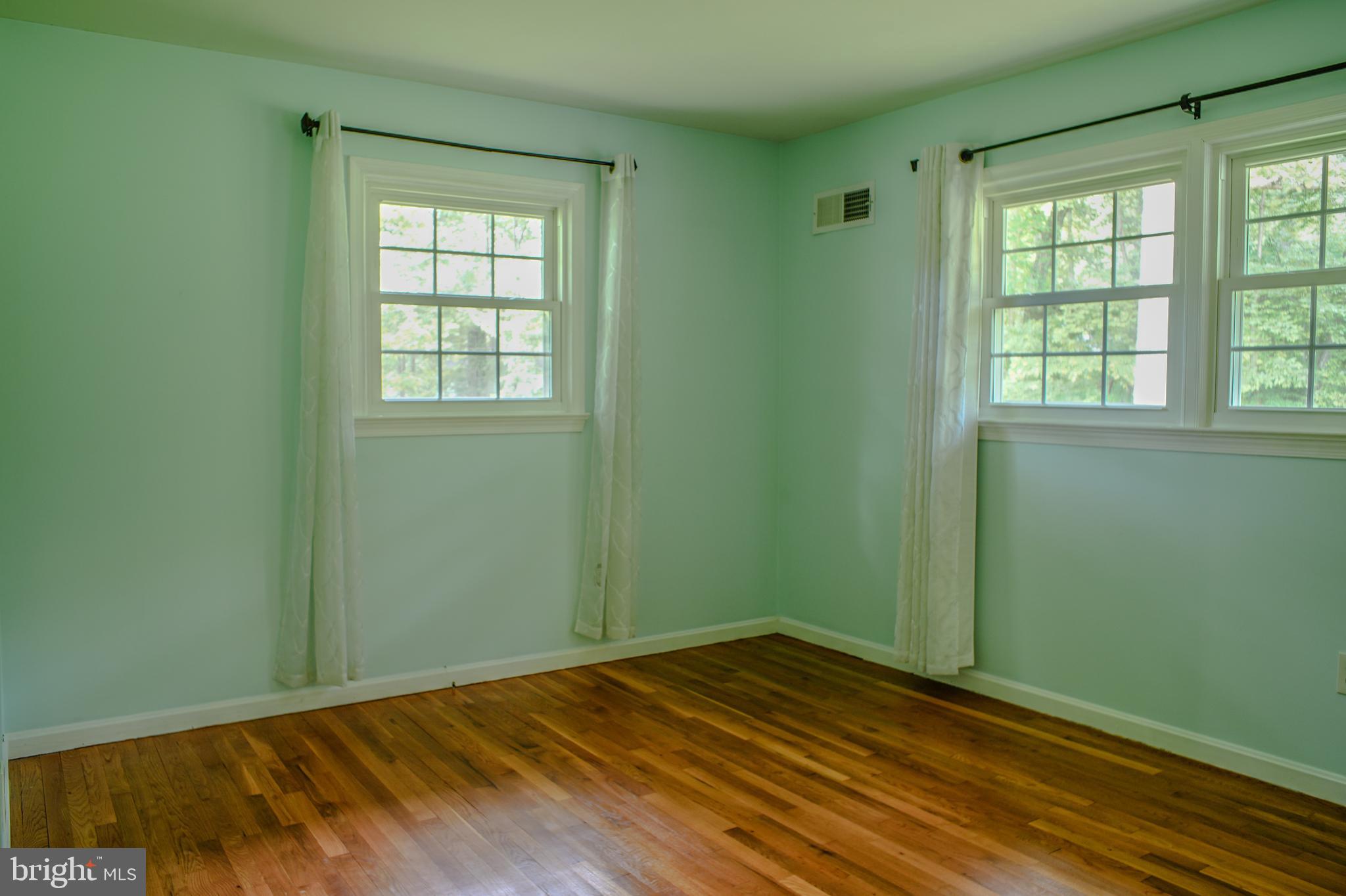 MILL CREEK TOWNE - Residential