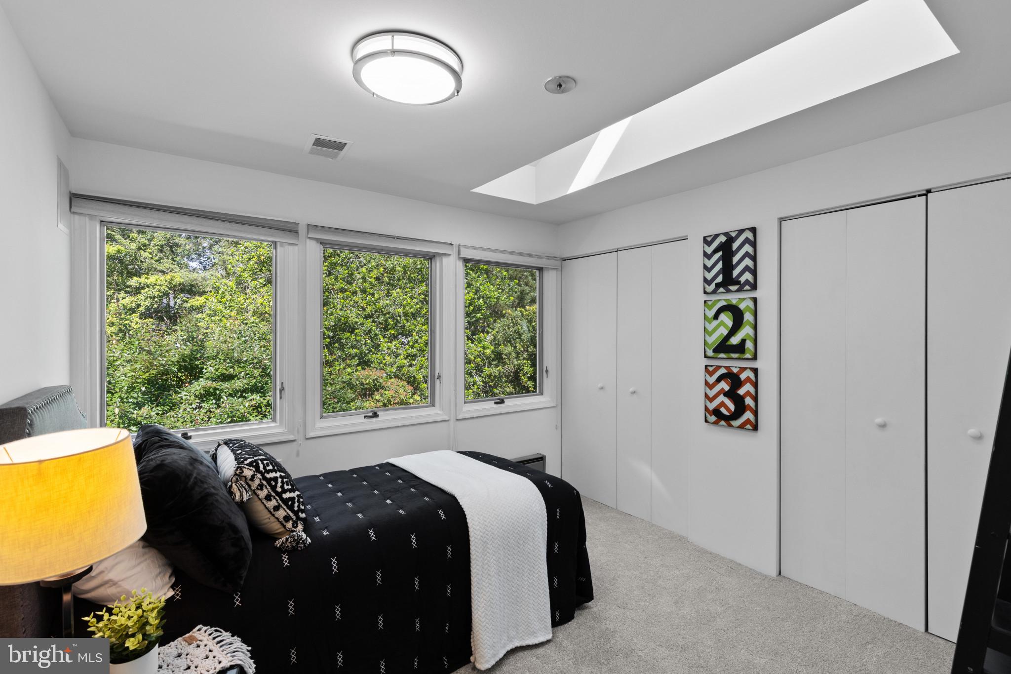 FOX HILLS - Residential