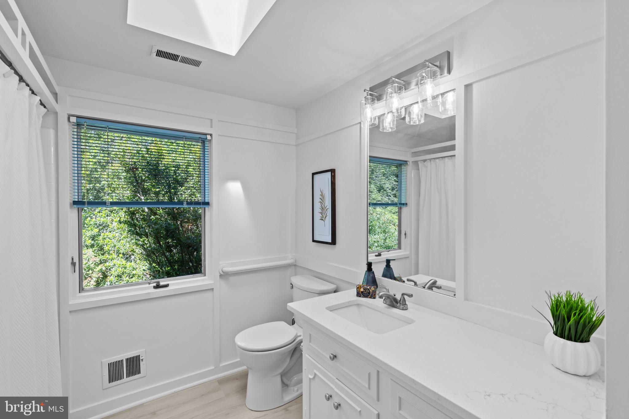 FOX HILLS - Residential