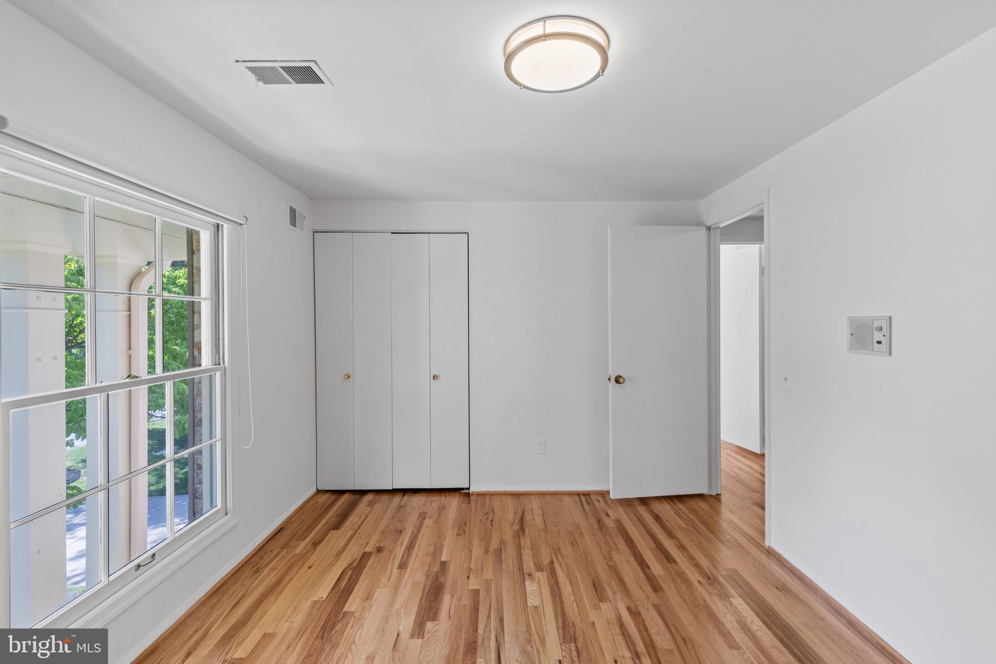 FOX HILLS - Residential