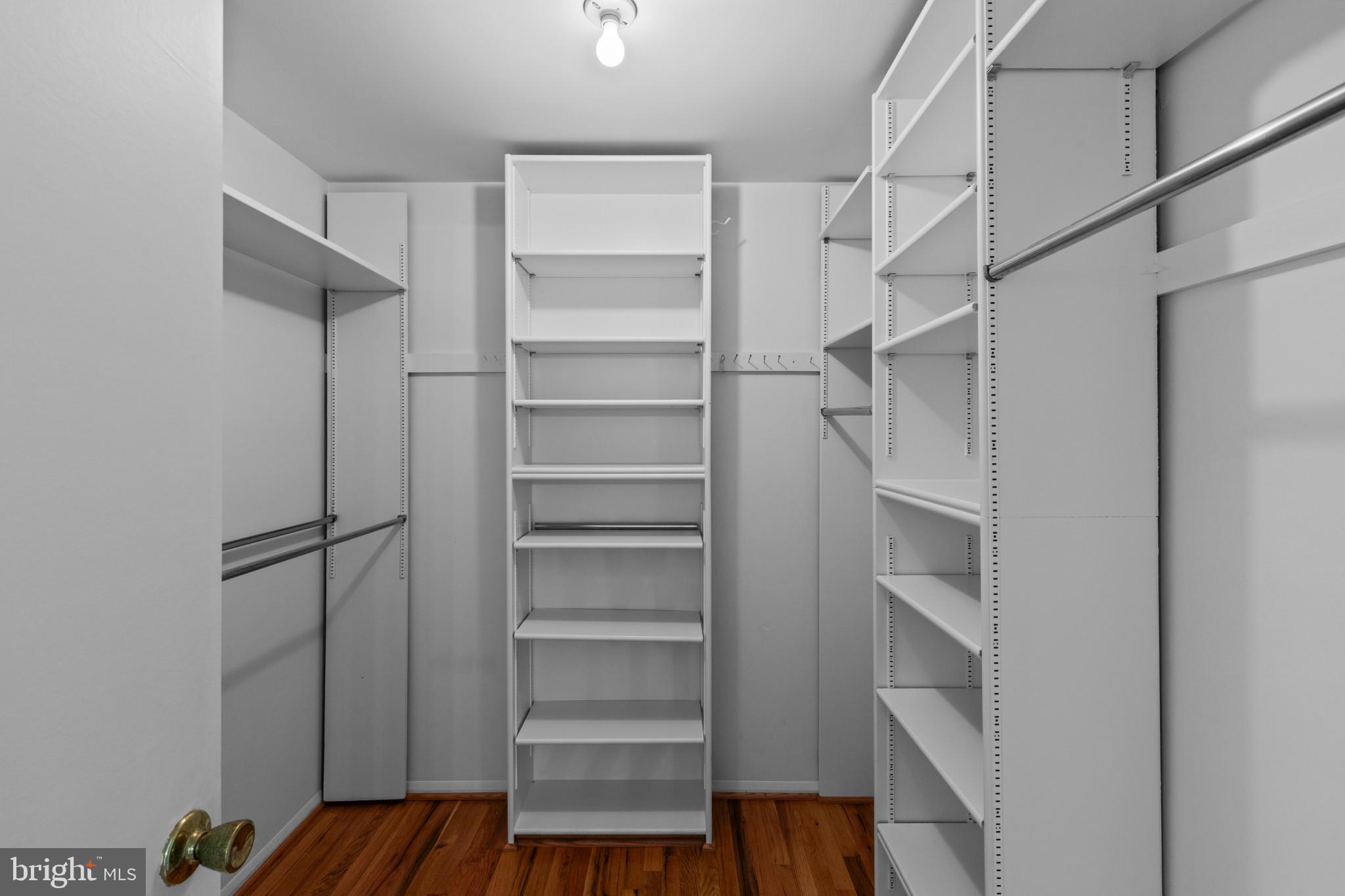 FOX HILLS - Residential