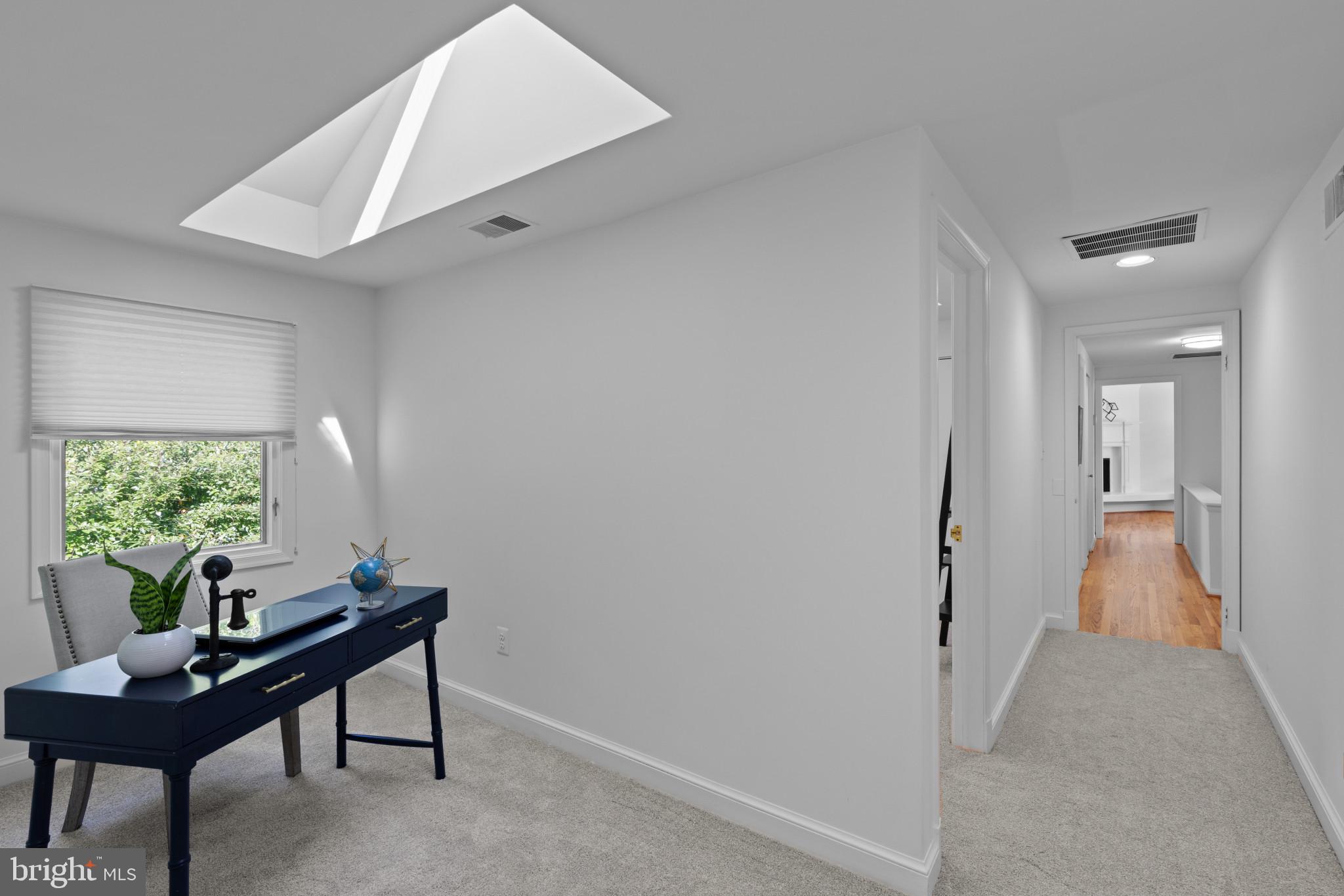 FOX HILLS - Residential