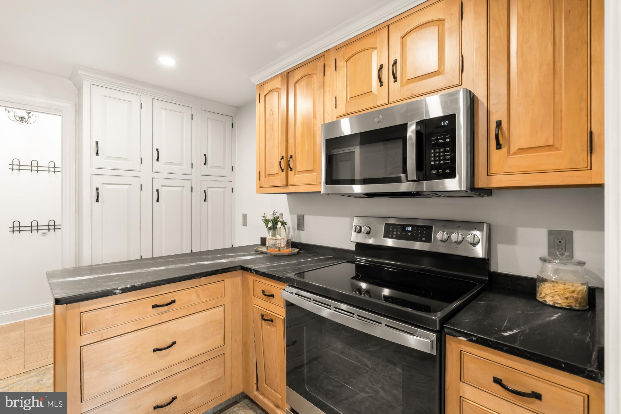 THE ELIZABETH - Residential