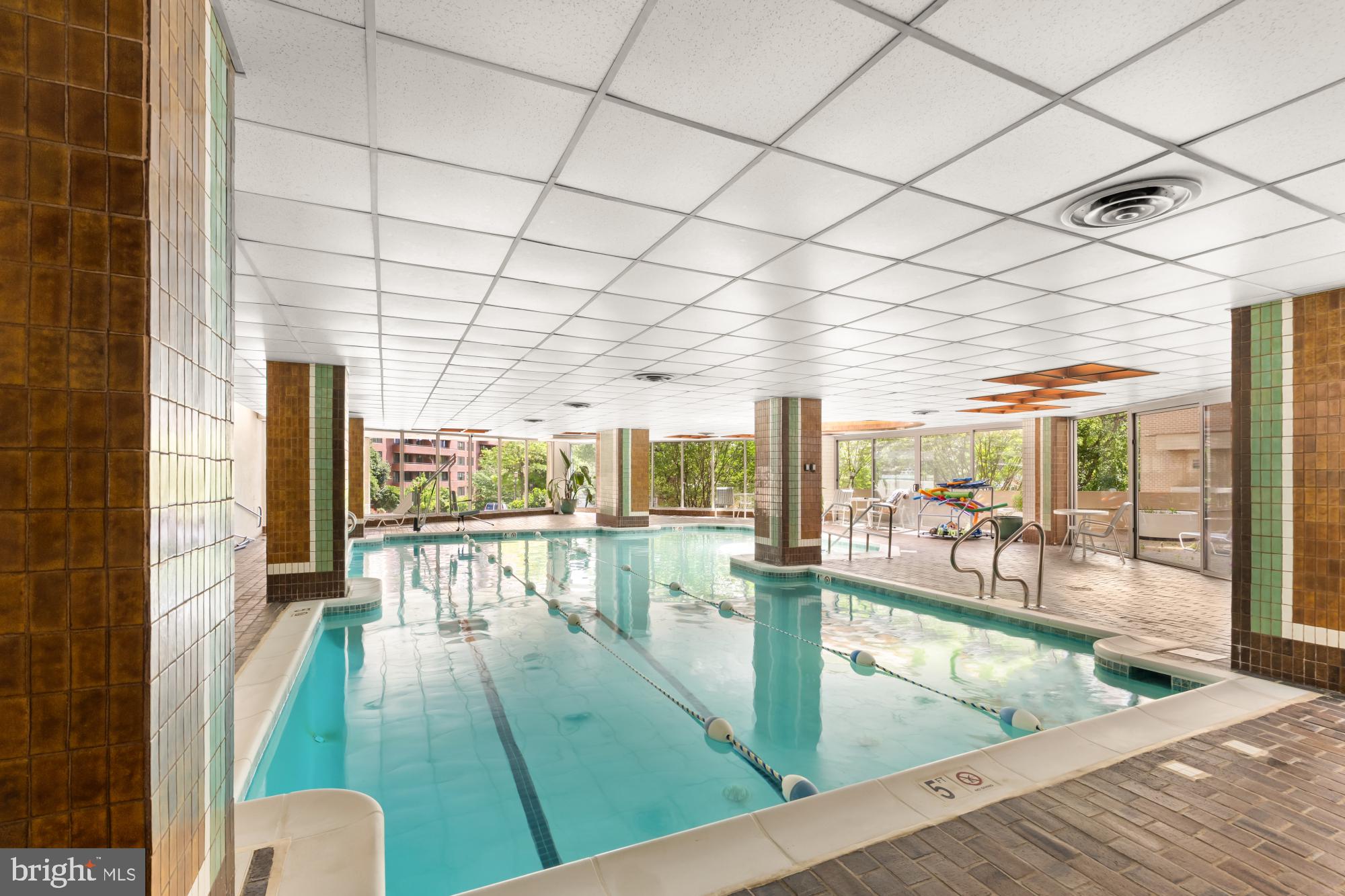 THE ELIZABETH - Residential