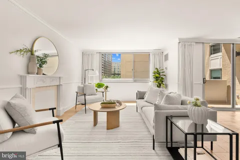 4601 N Park Avenue N Unit 104-D, Chevy Chase, MD MLS: MDMC2182114