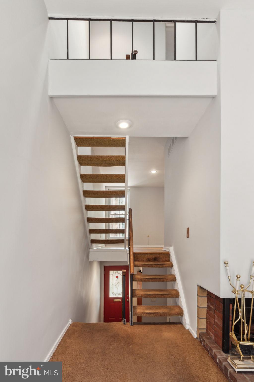 UNIVERSITY CITY - Residential