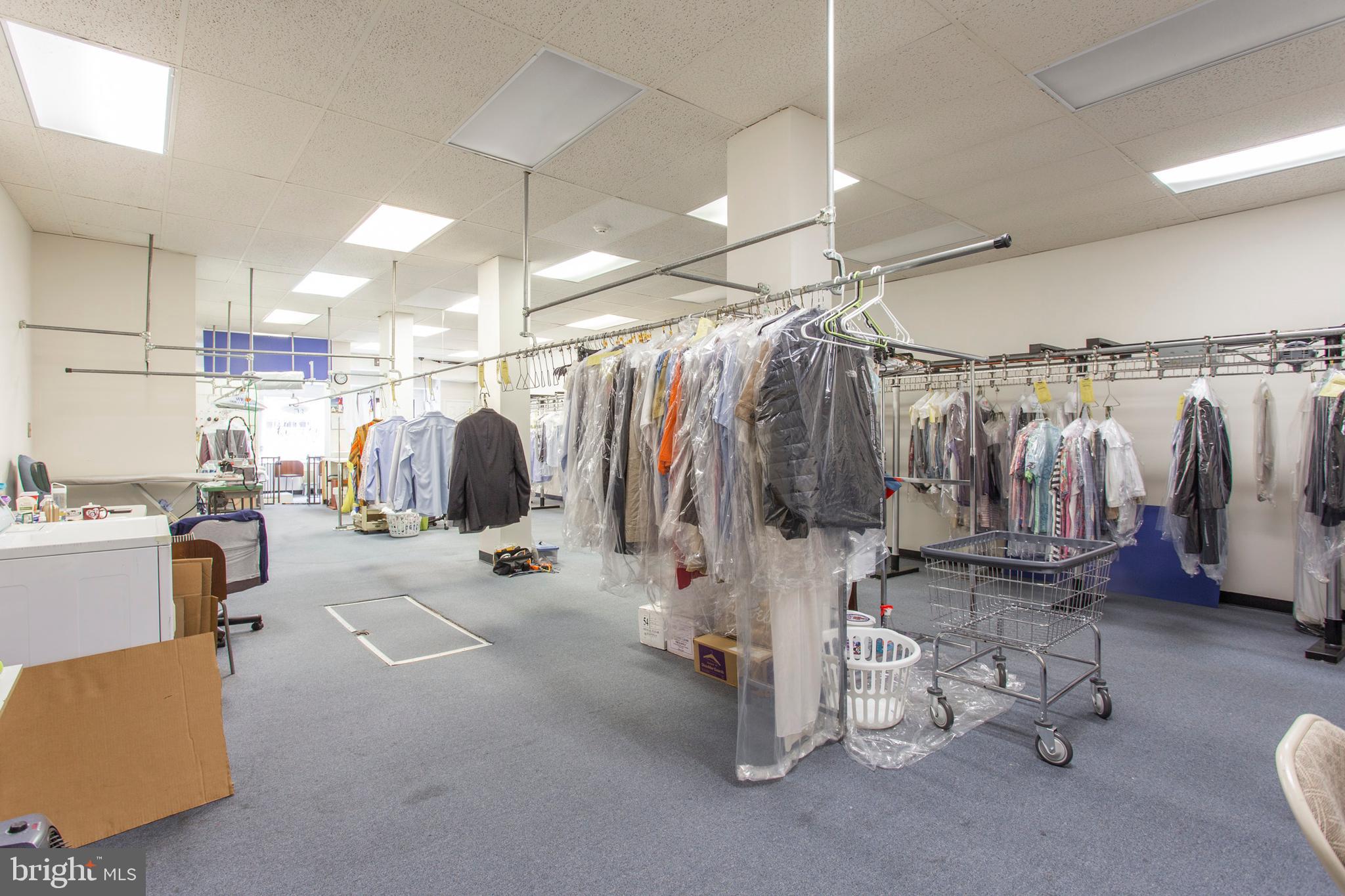 SOUTH STREET - Commercial Sale