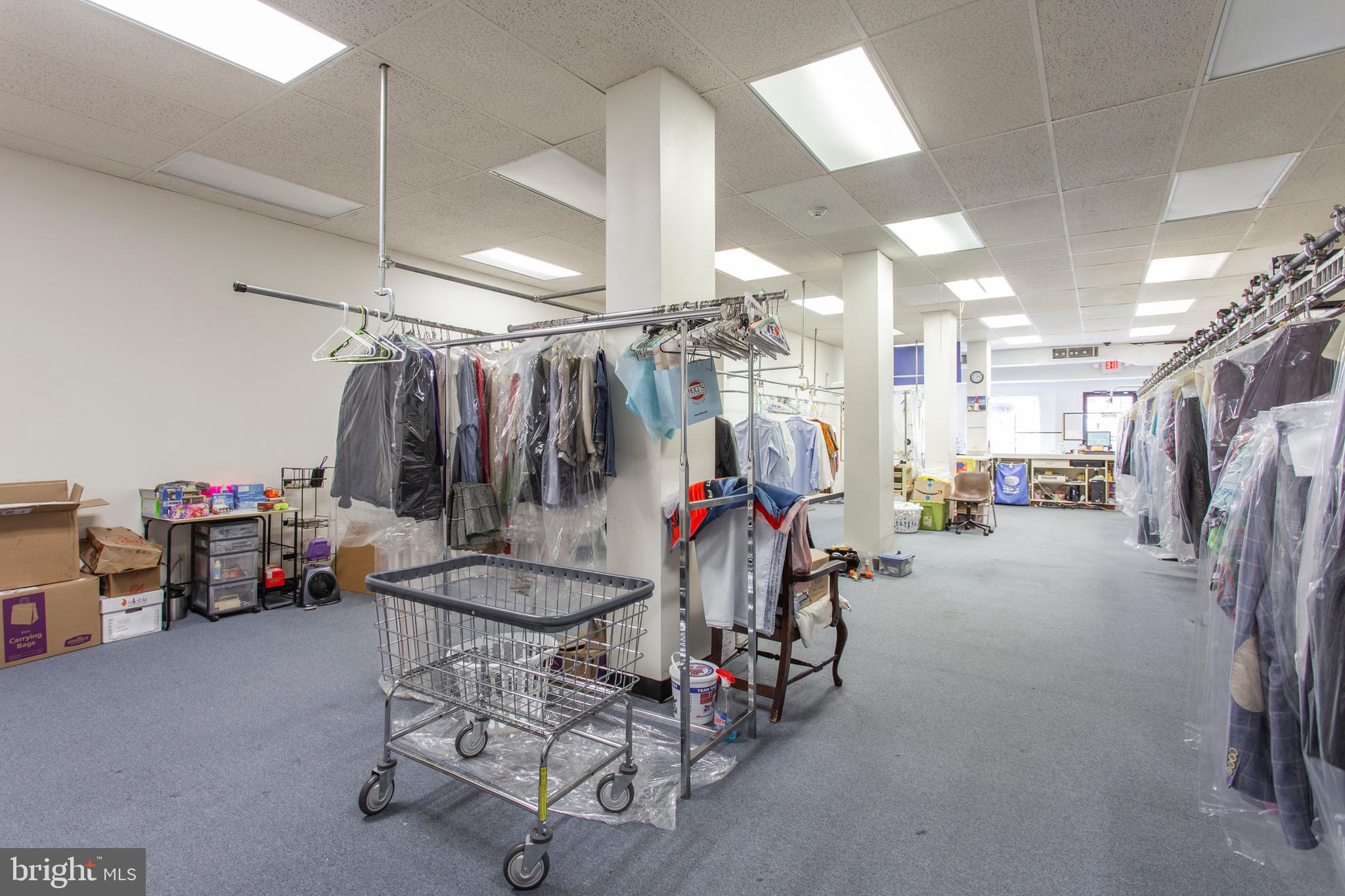 SOUTH STREET - Commercial Sale