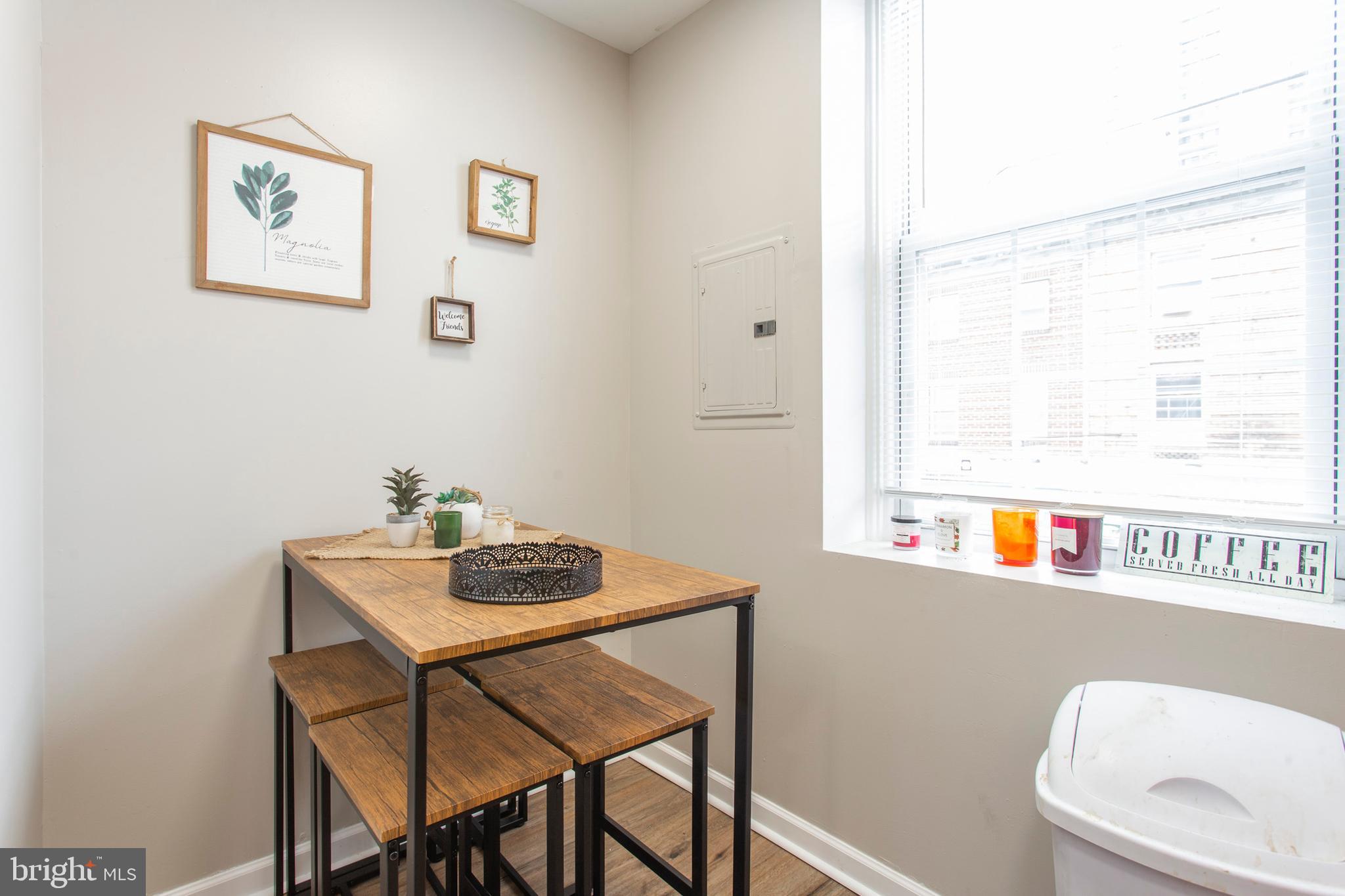 SOUTH STREET - Commercial Sale