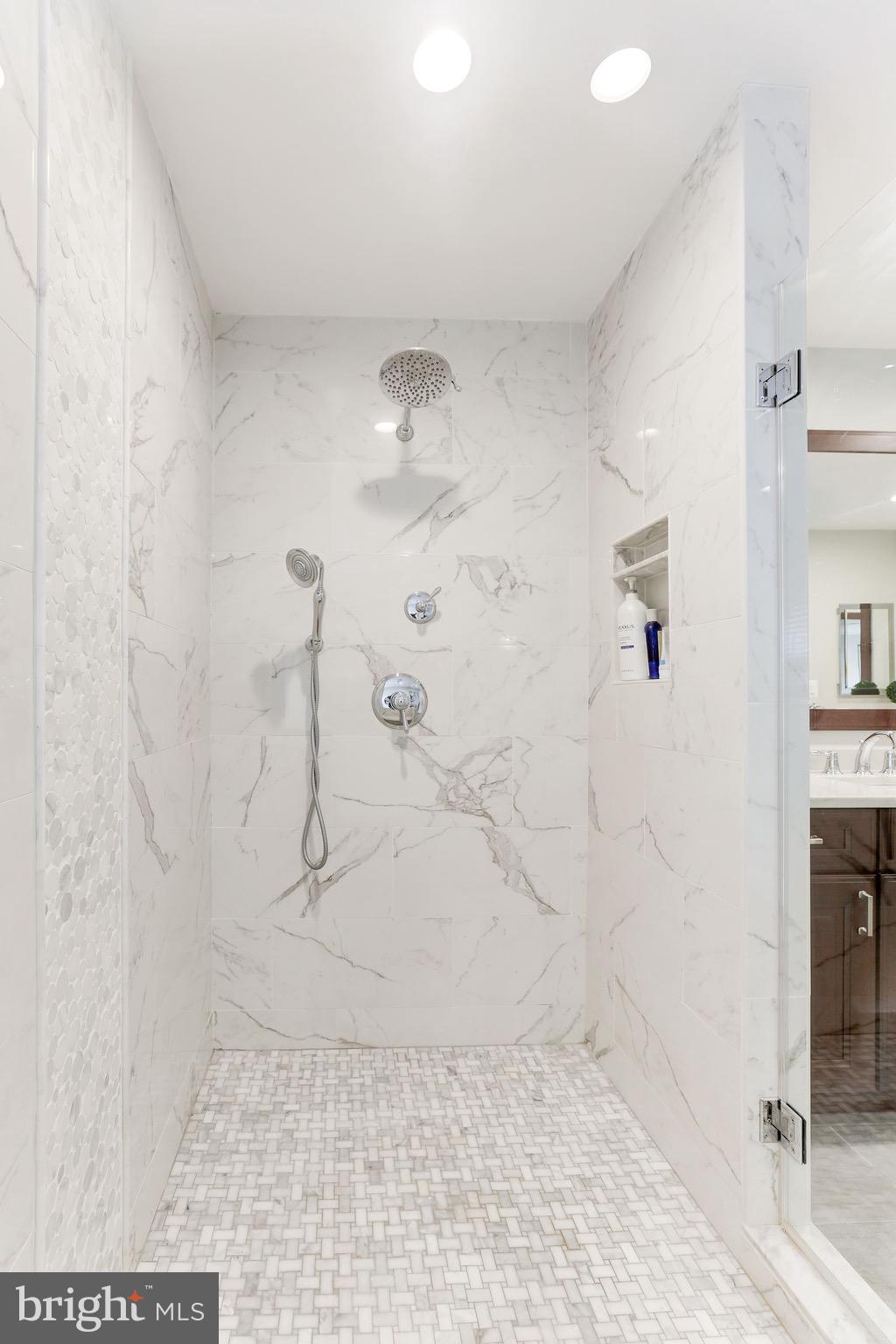 CHESTERBROOK FARM - Residential