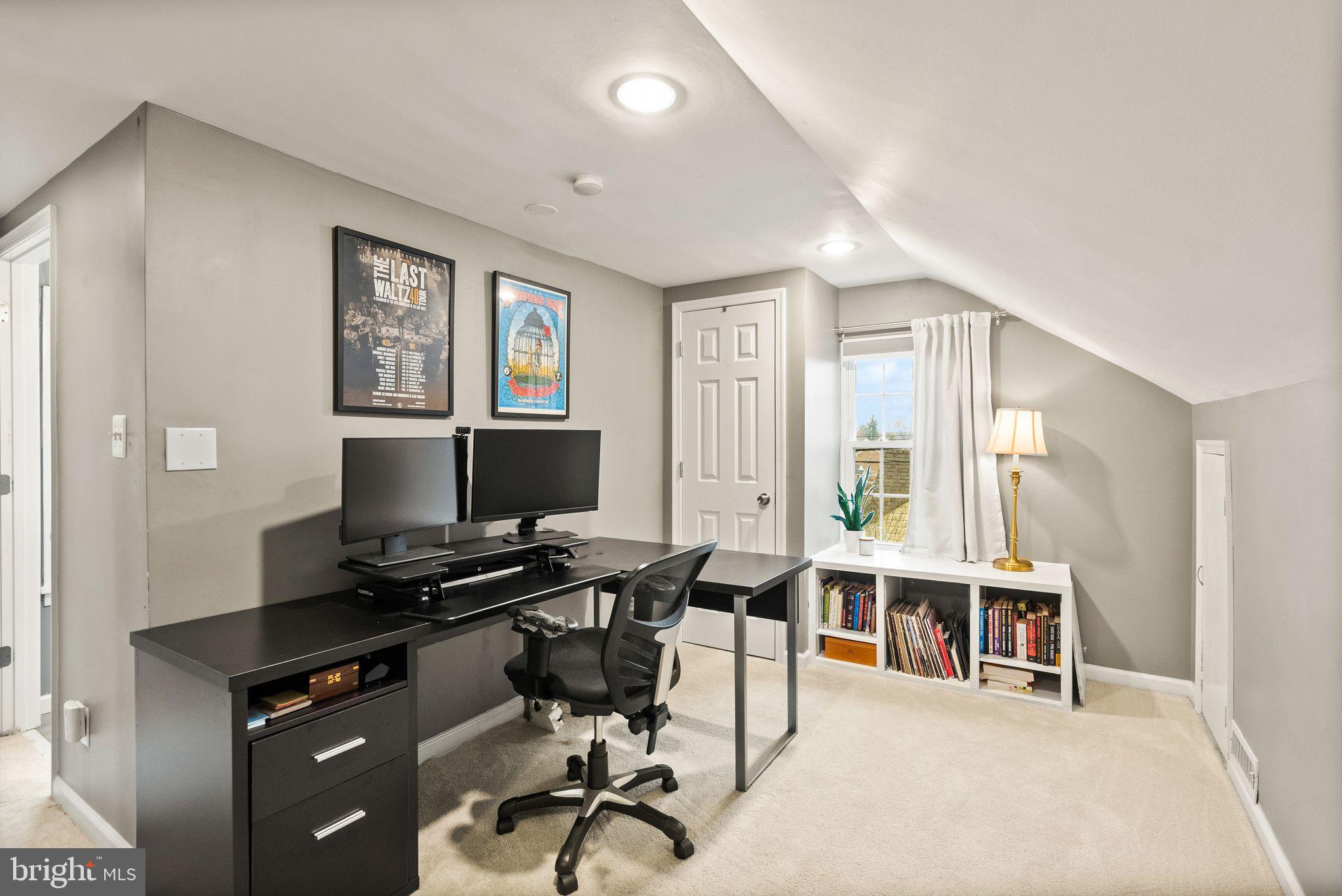 WEST LAWN - Residential