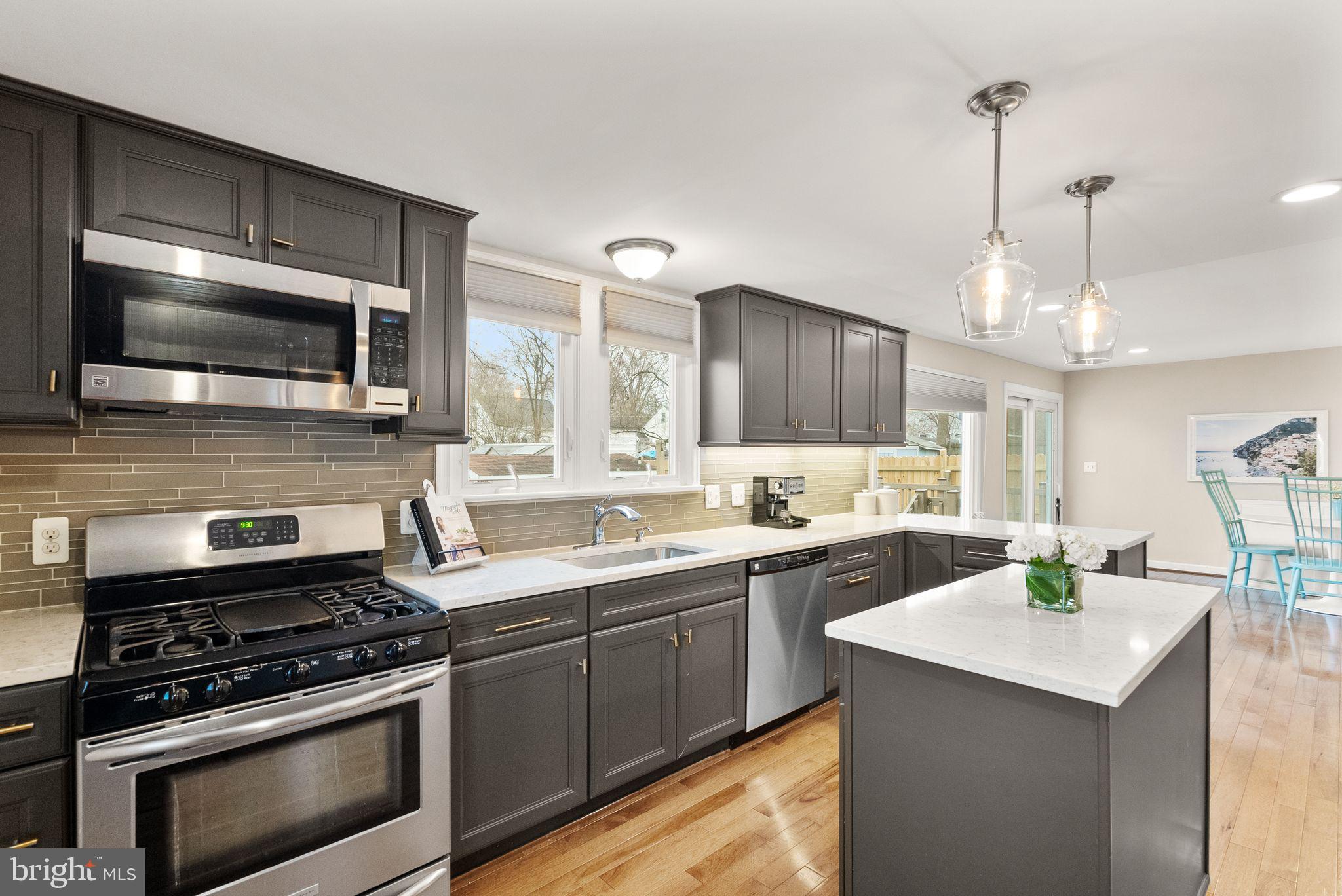 WEST LAWN - Residential