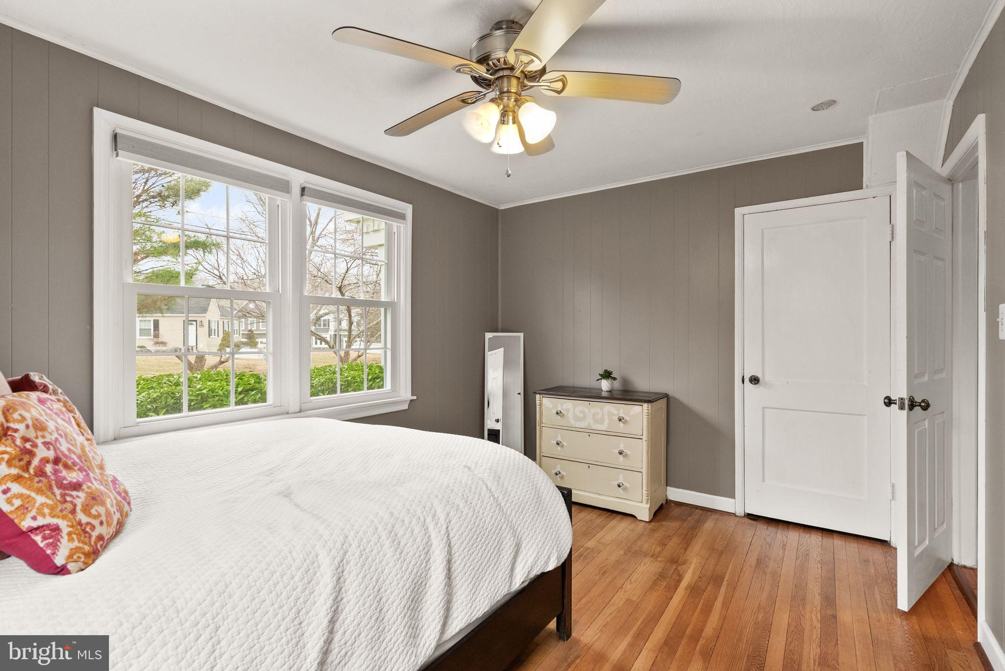 WEST LAWN - Residential