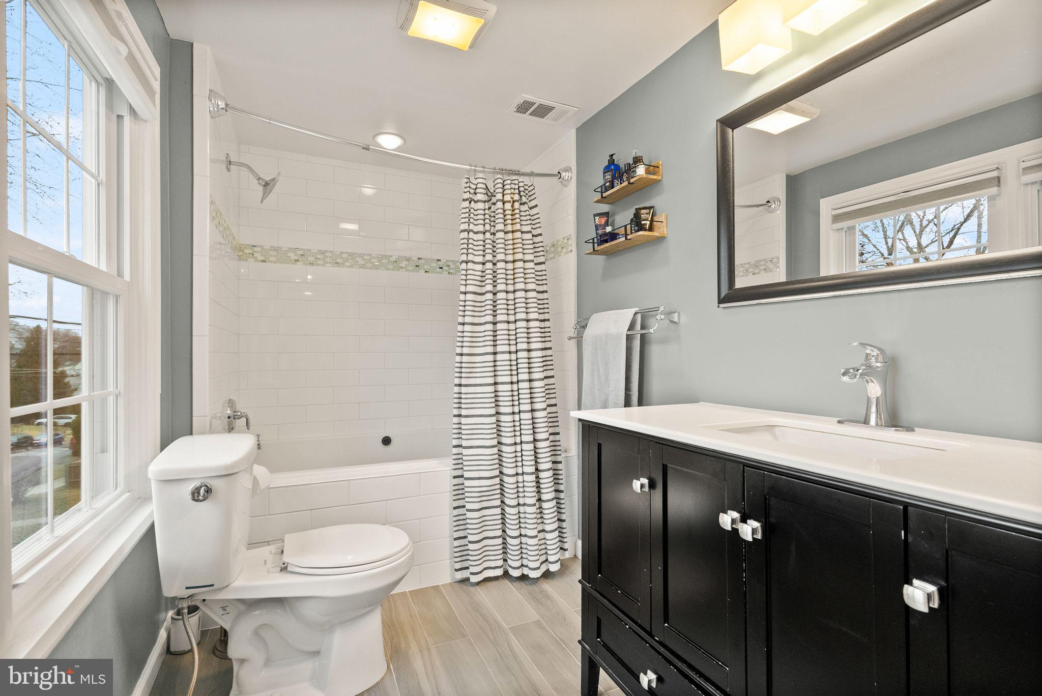 WEST LAWN - Residential