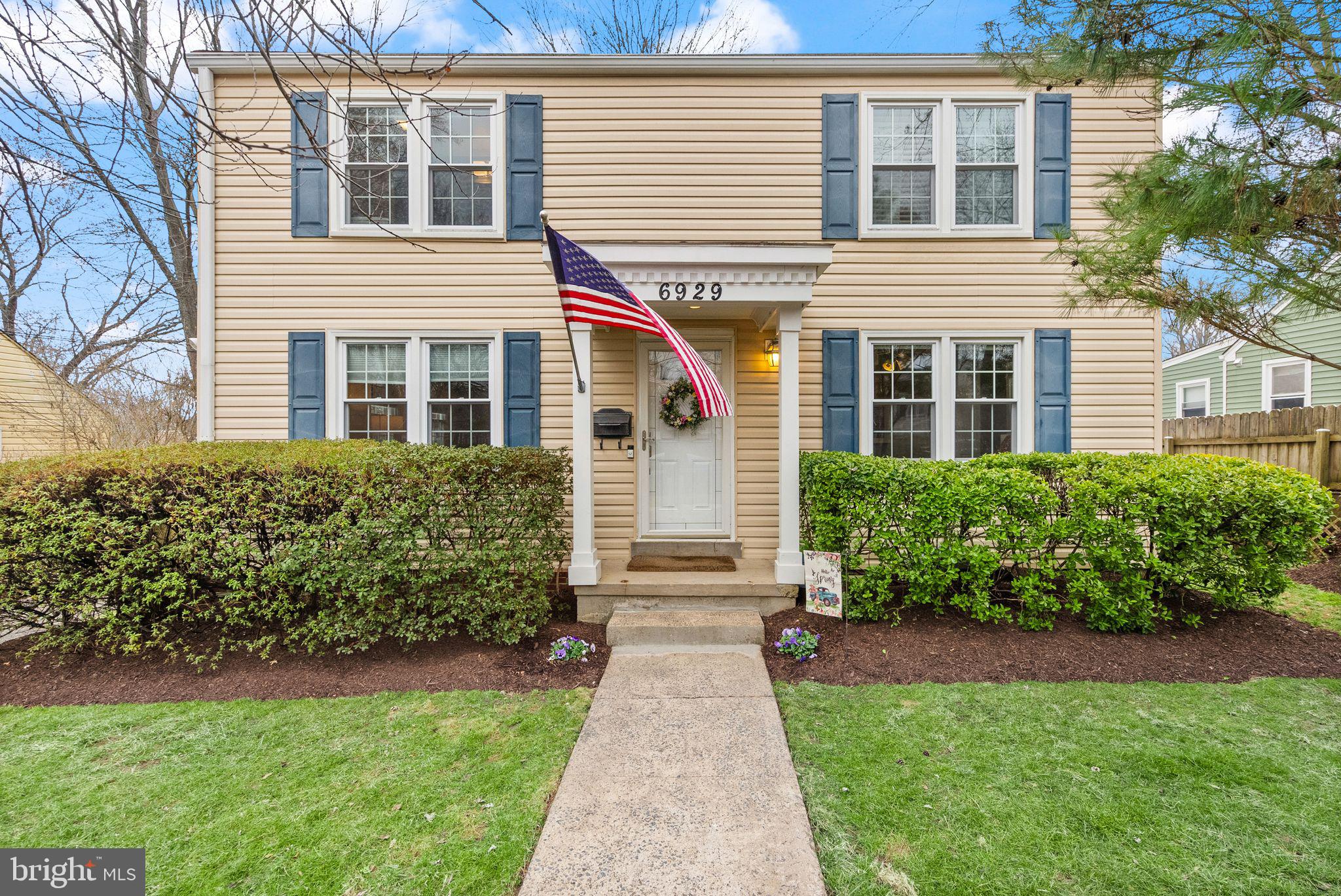 WEST LAWN - Residential