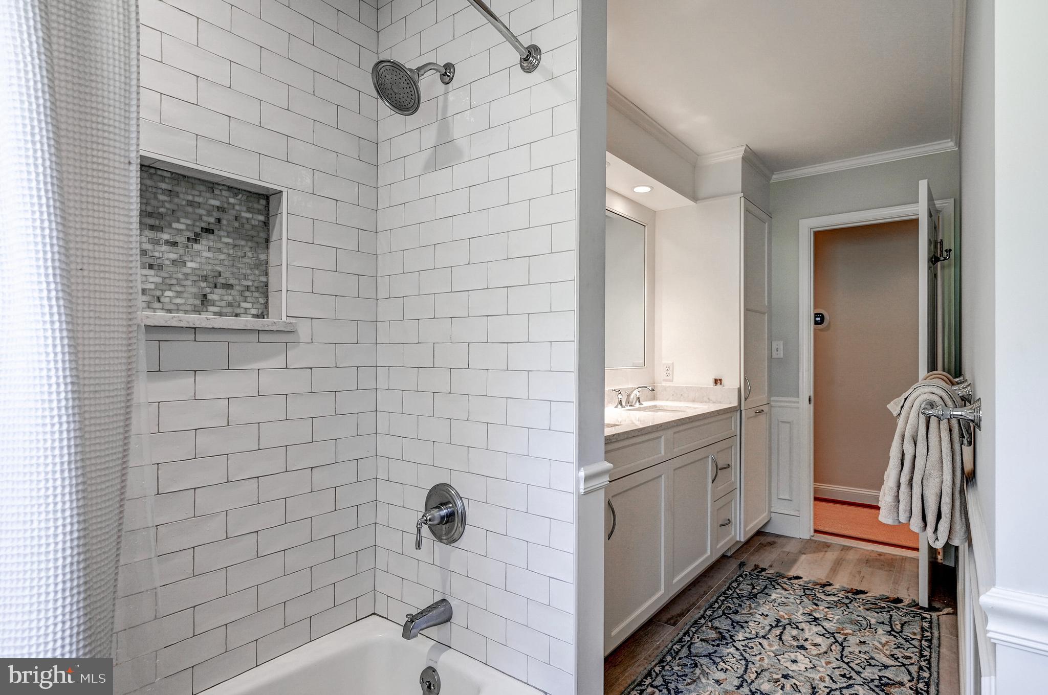 DELLWOOD - Residential