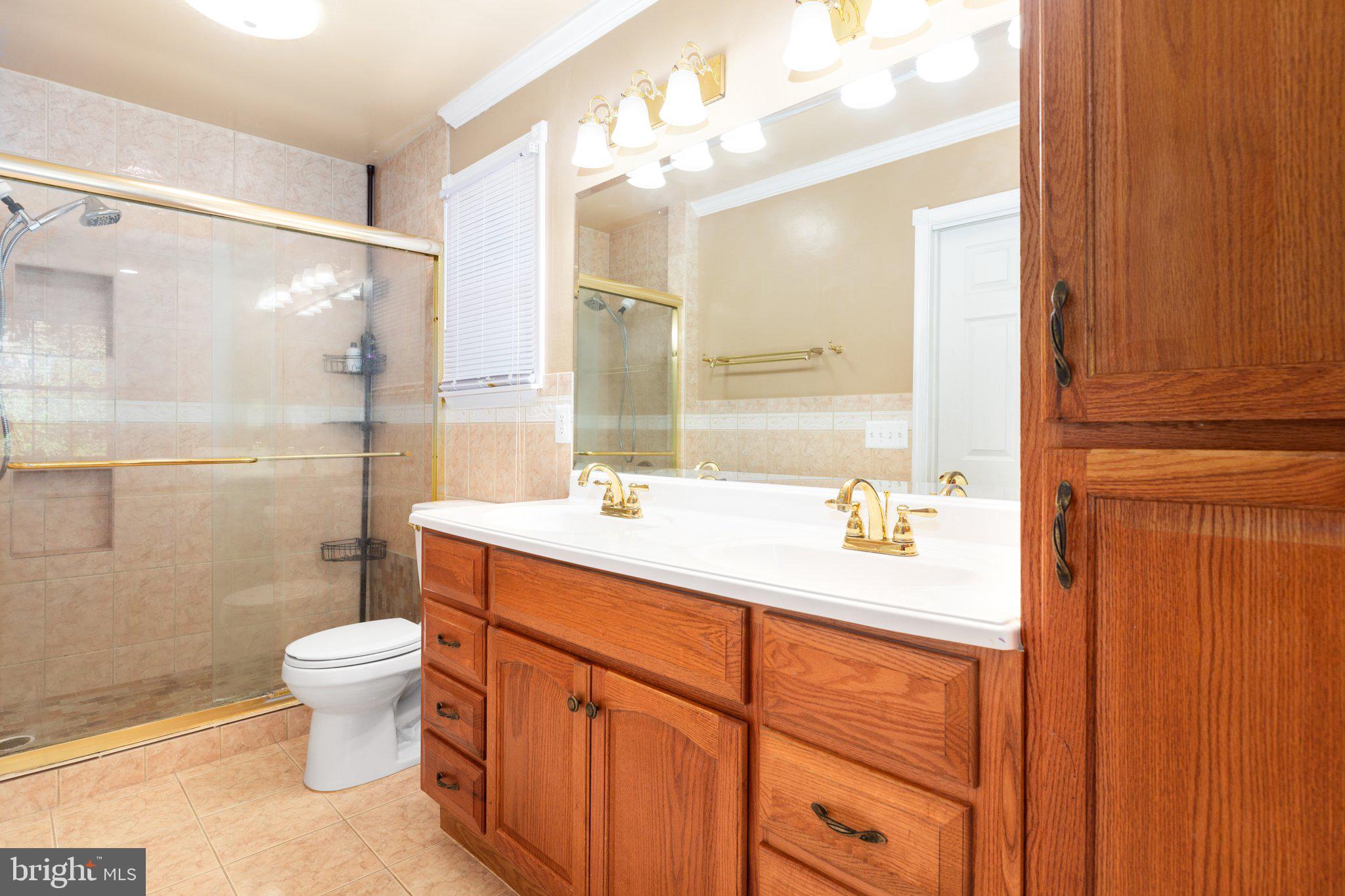 LAKE WILDERNESS - Residential