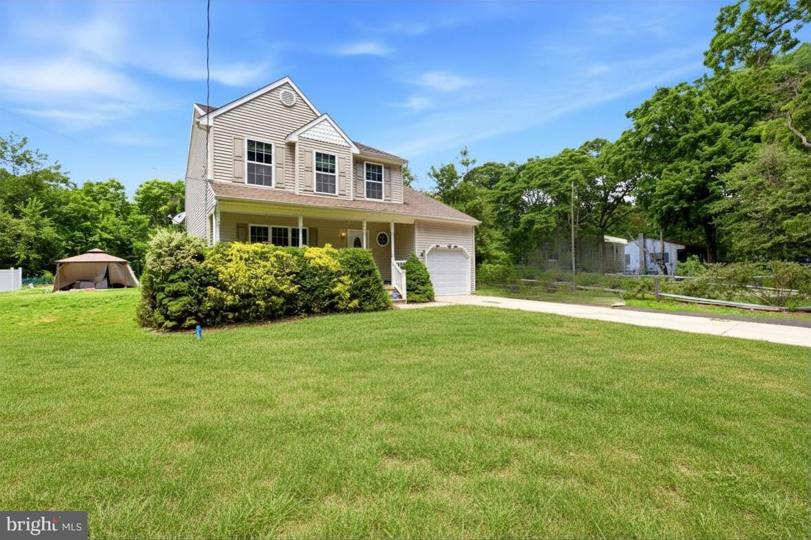 975 LINDSEY DRIVE