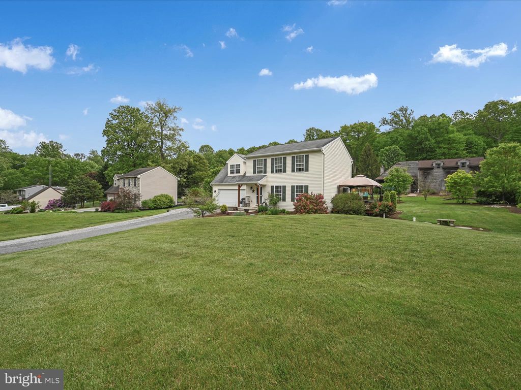 Photo of 6 WENDY DR, PEQUEA, PA 17565 (MLS # PALA2034876)