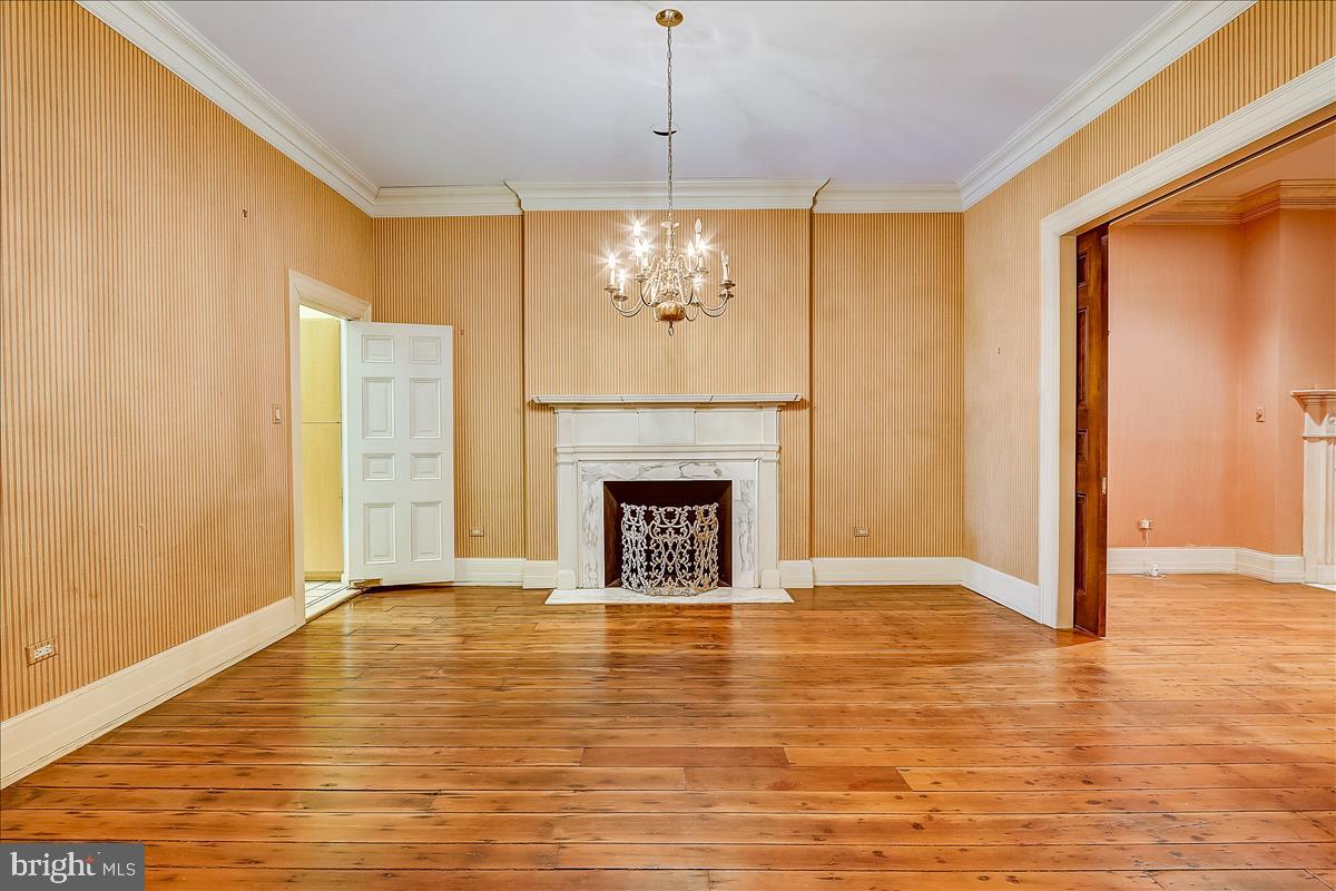 WASHINGTON SQ - Residential