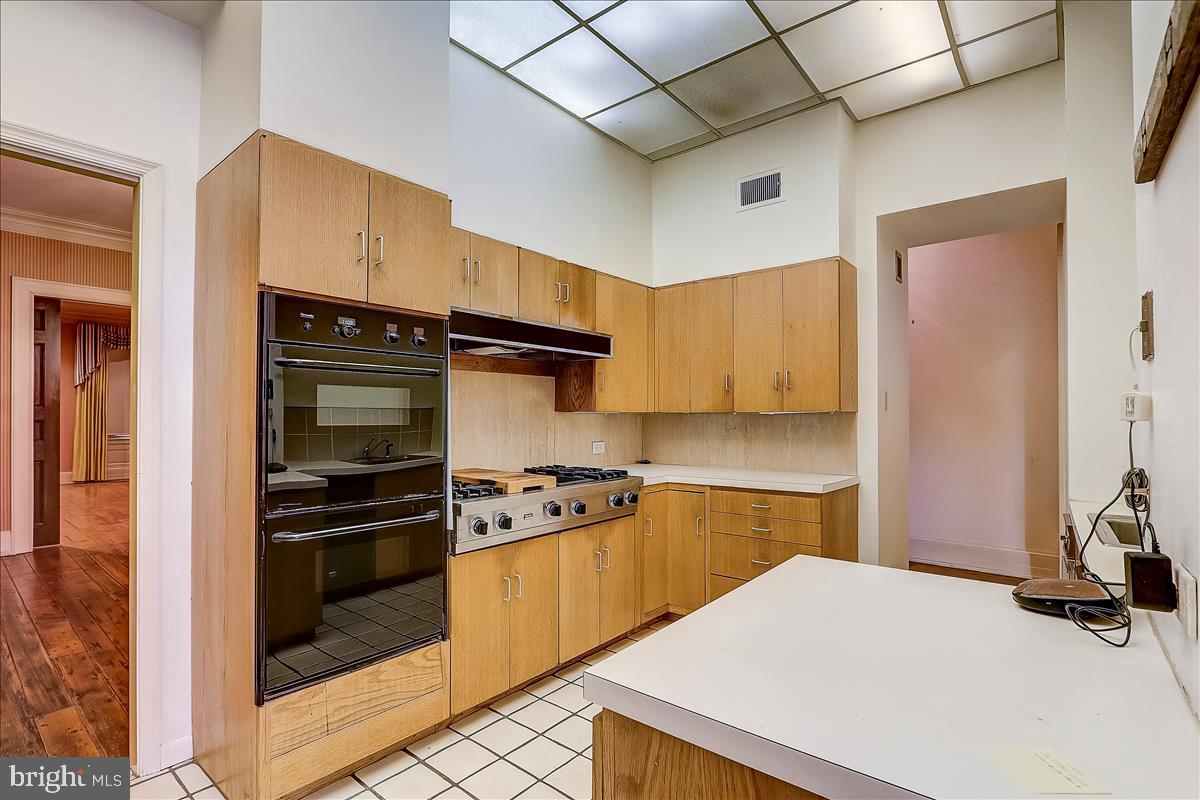 WASHINGTON SQ - Residential