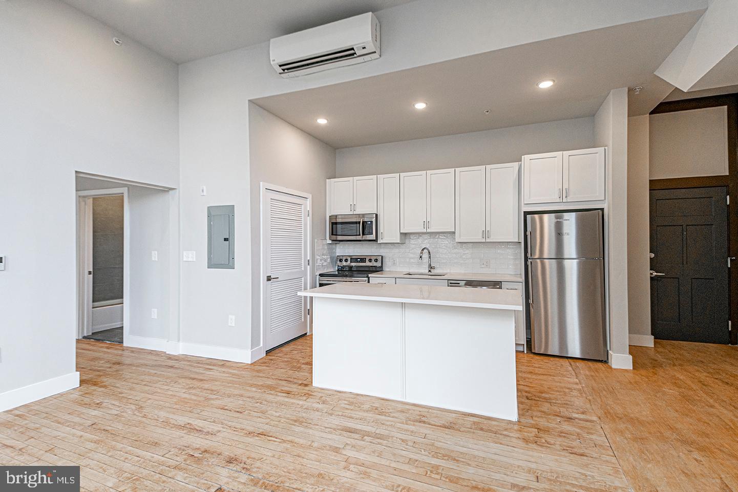 POINT BREEZE - Residential Lease