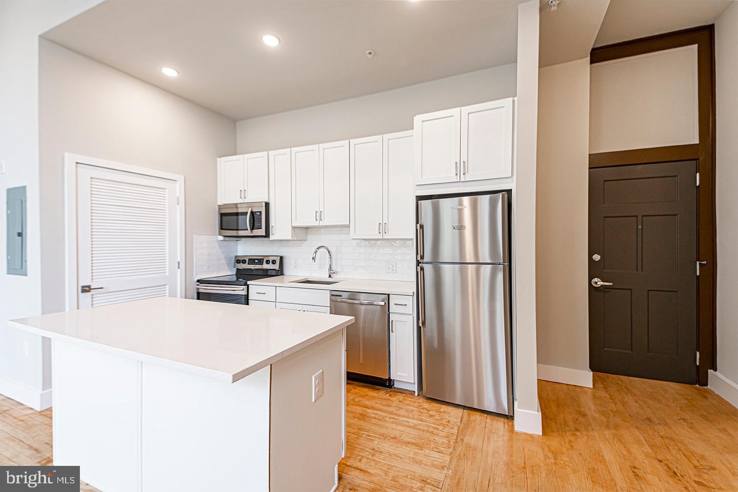 POINT BREEZE - Residential Lease