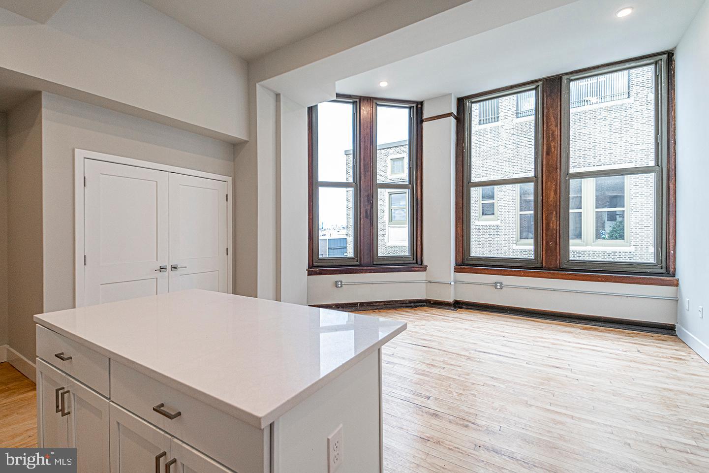 POINT BREEZE - Residential Lease