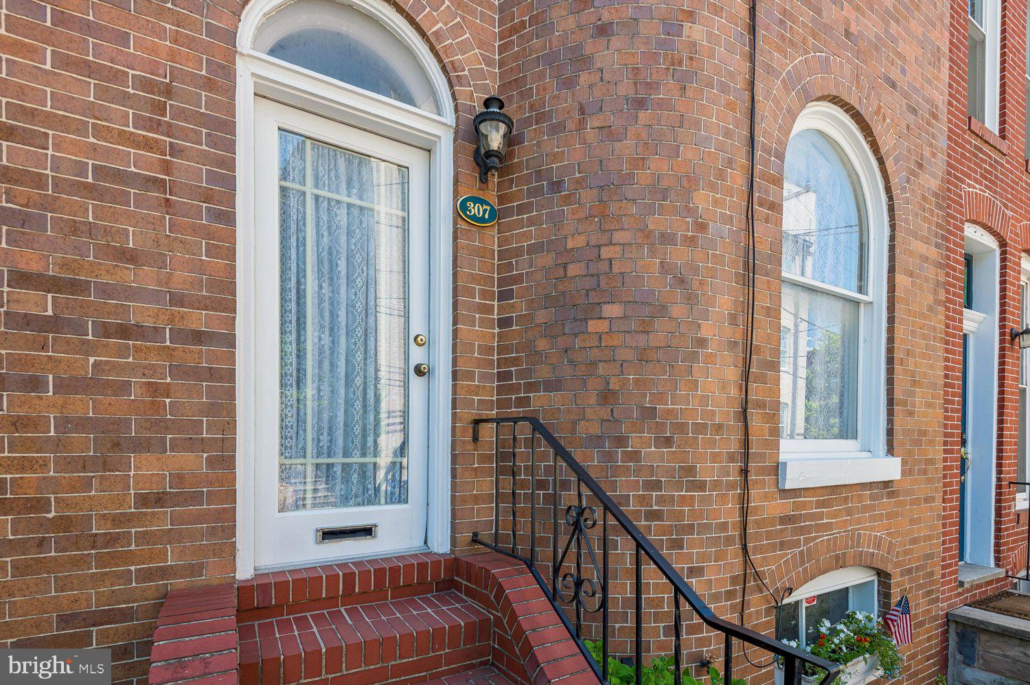 307 E HAMBURG STREET