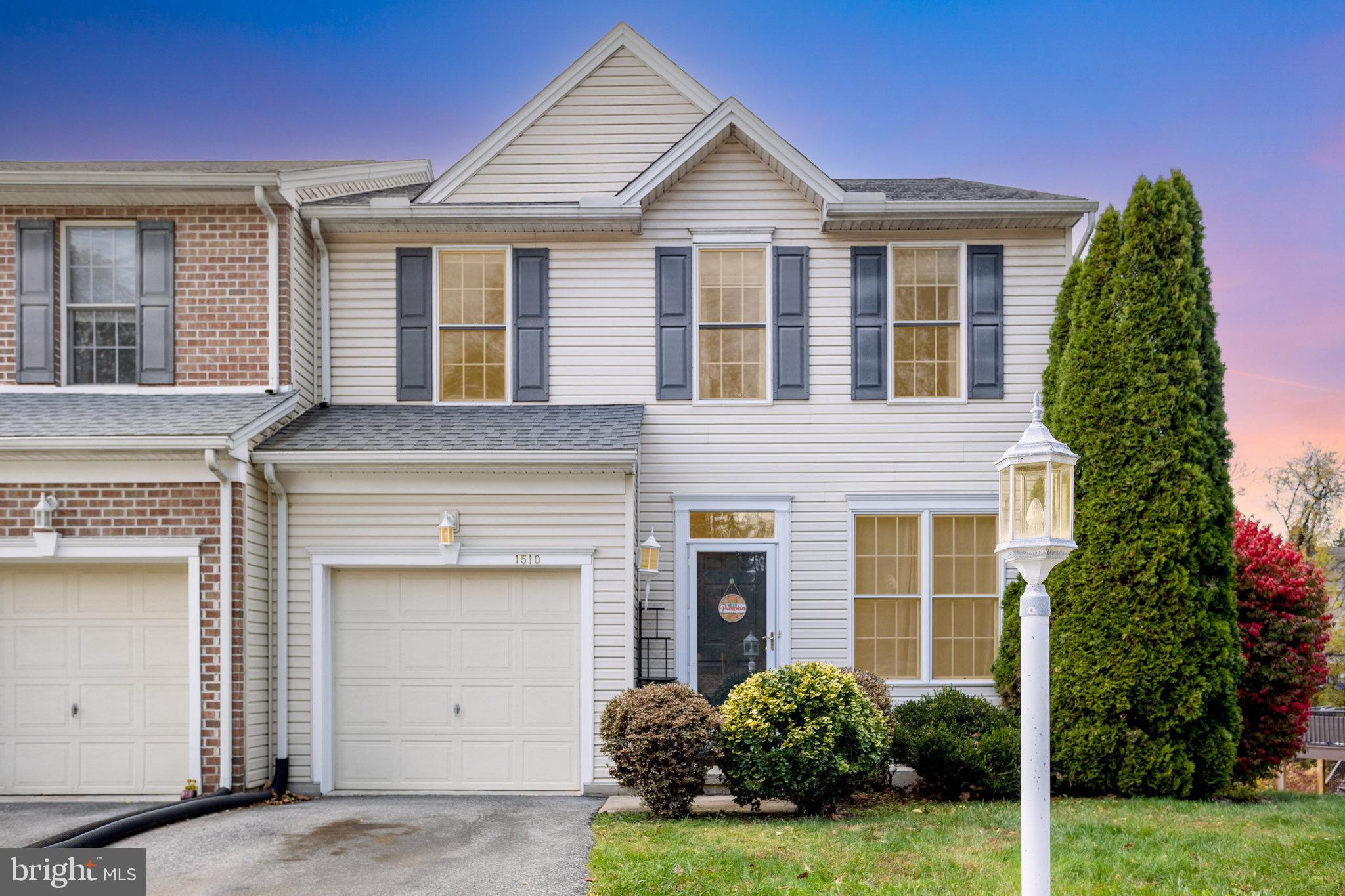 THE HEIGHTS OF BEACON HILL - Residential