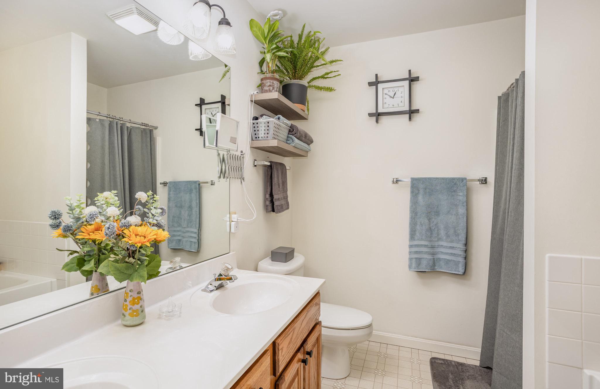 THE HEIGHTS OF BEACON HILL - Residential