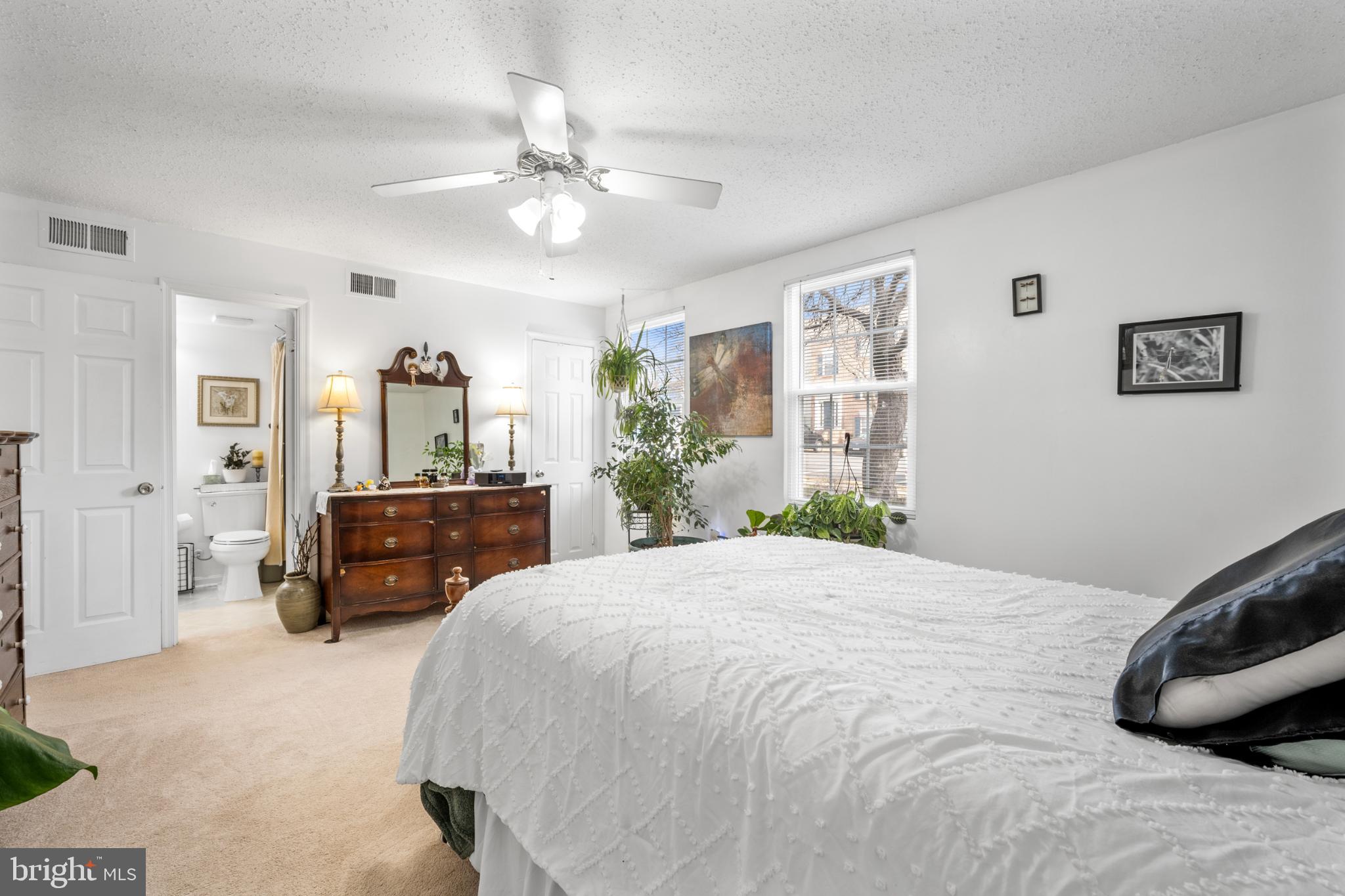 FOX CHAPEL AT TUDOR KNOLLS - Residential