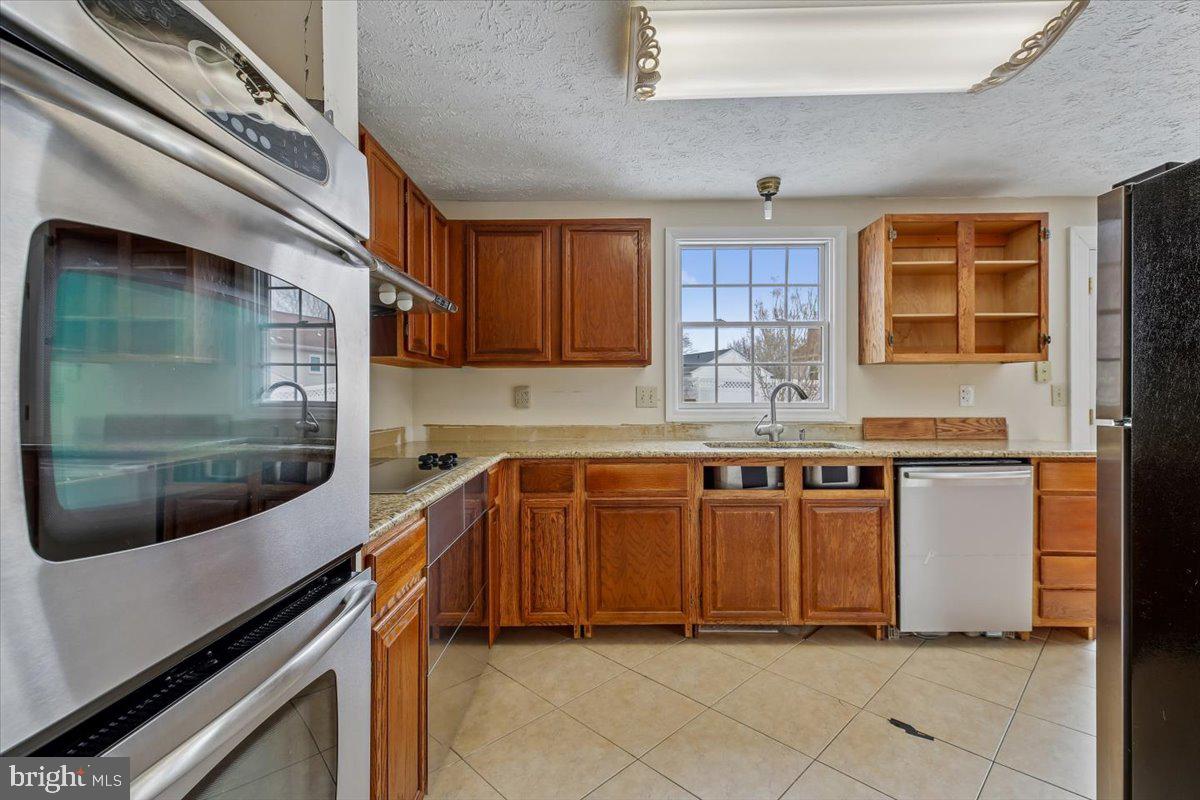 17105 BARNSTABLE DRIVE