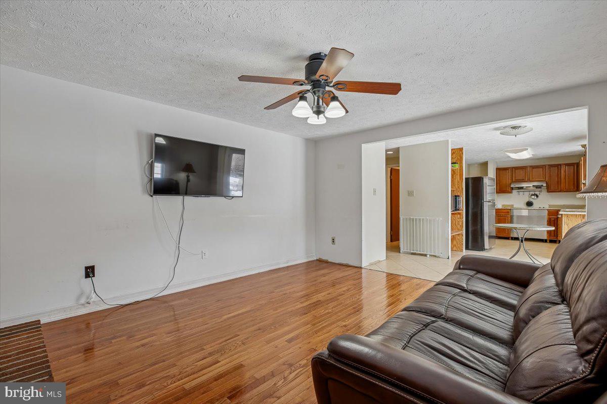 MILL CREEK SOUTH - Residential