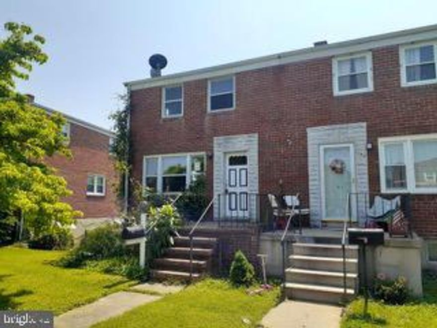 End unit town home featuring hardwood floors throughout and a covered back balcony off of the dining room.  Just outside University of Maryland Baltimore County, this home is also very convenient to major routes, shopping, and schools, including  Maiden Choice special education school.