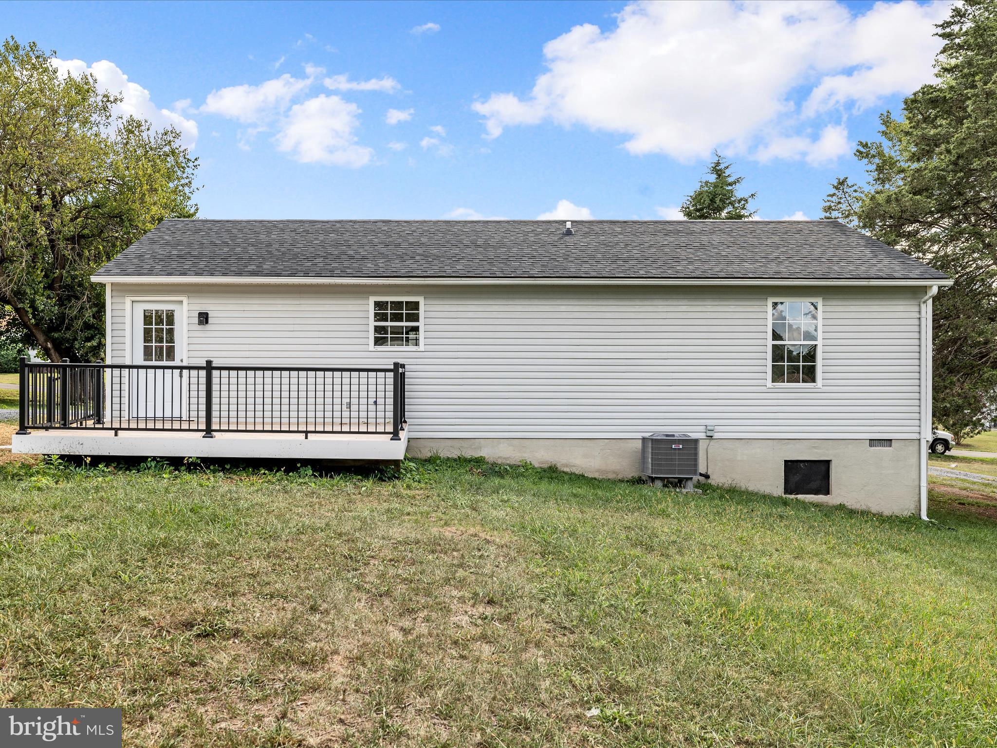 MEADOWBROOK VILLAGE - Residential