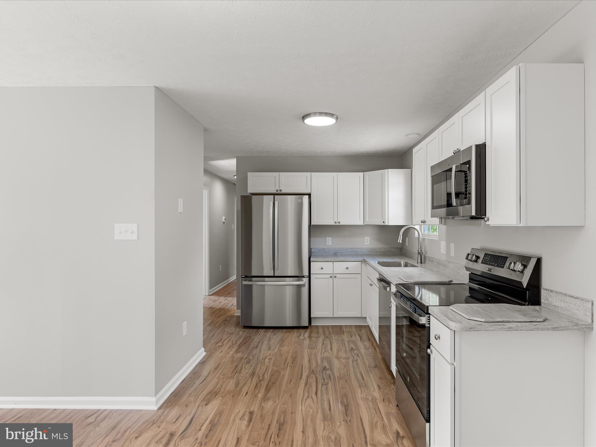 MEADOWBROOK VILLAGE - Residential