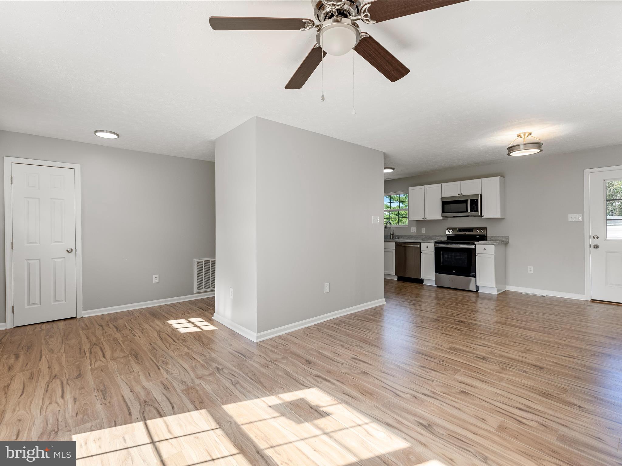 MEADOWBROOK VILLAGE - Residential