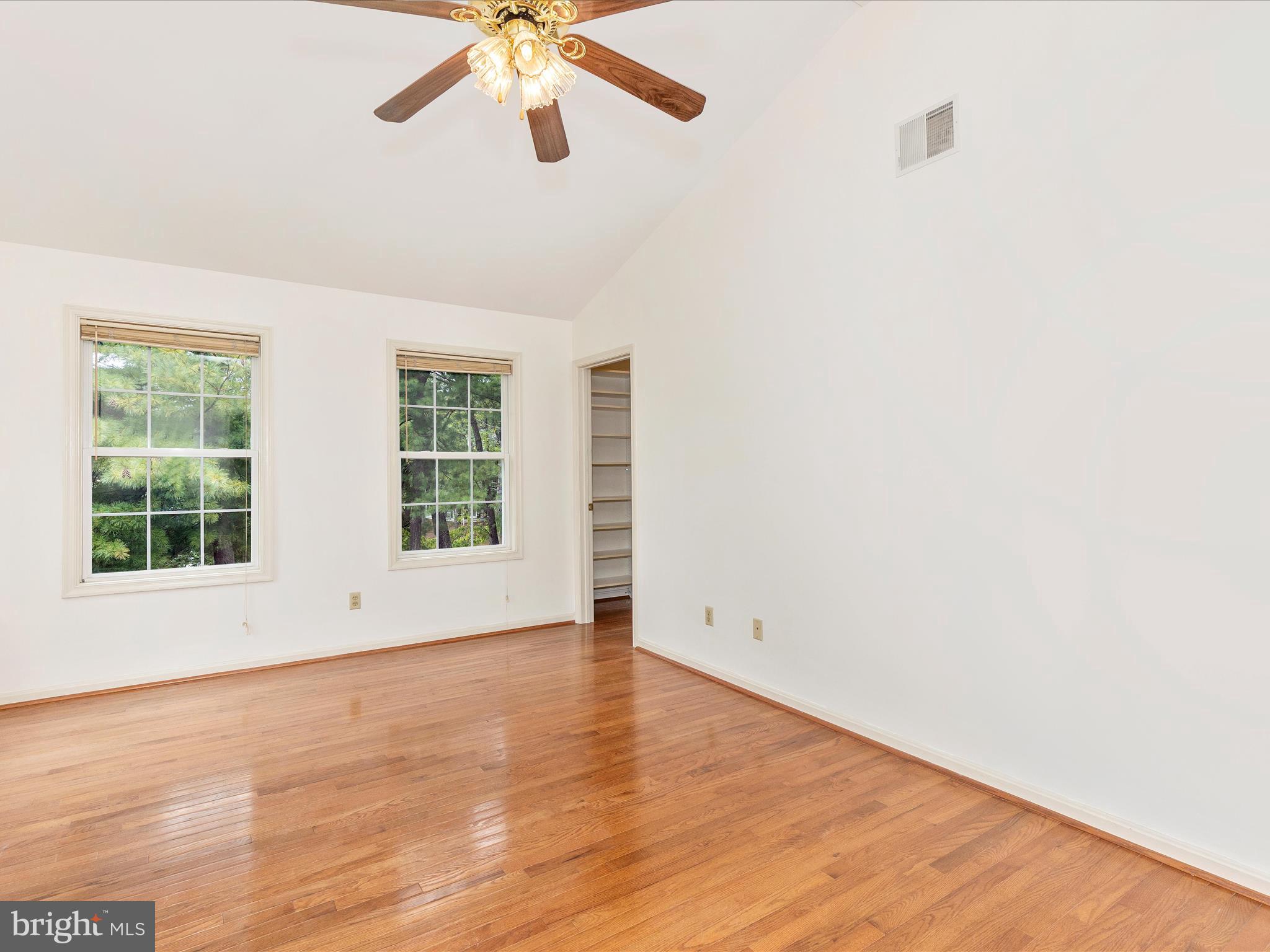 318 COPPER OAKS DRIVE