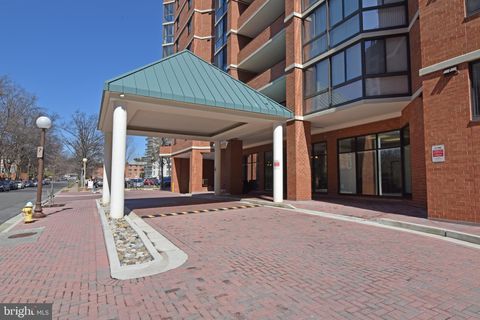 1001 N RANDOLPH STREET 215 ARLINGTON VA 22201