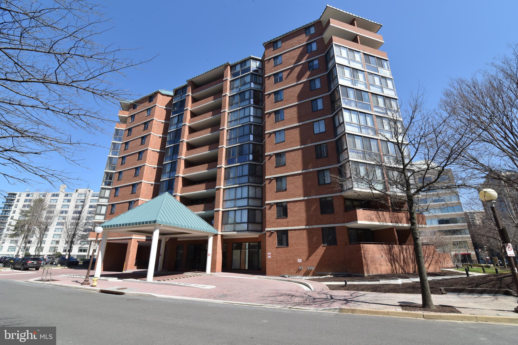 1001 N RANDOLPH STREET 215