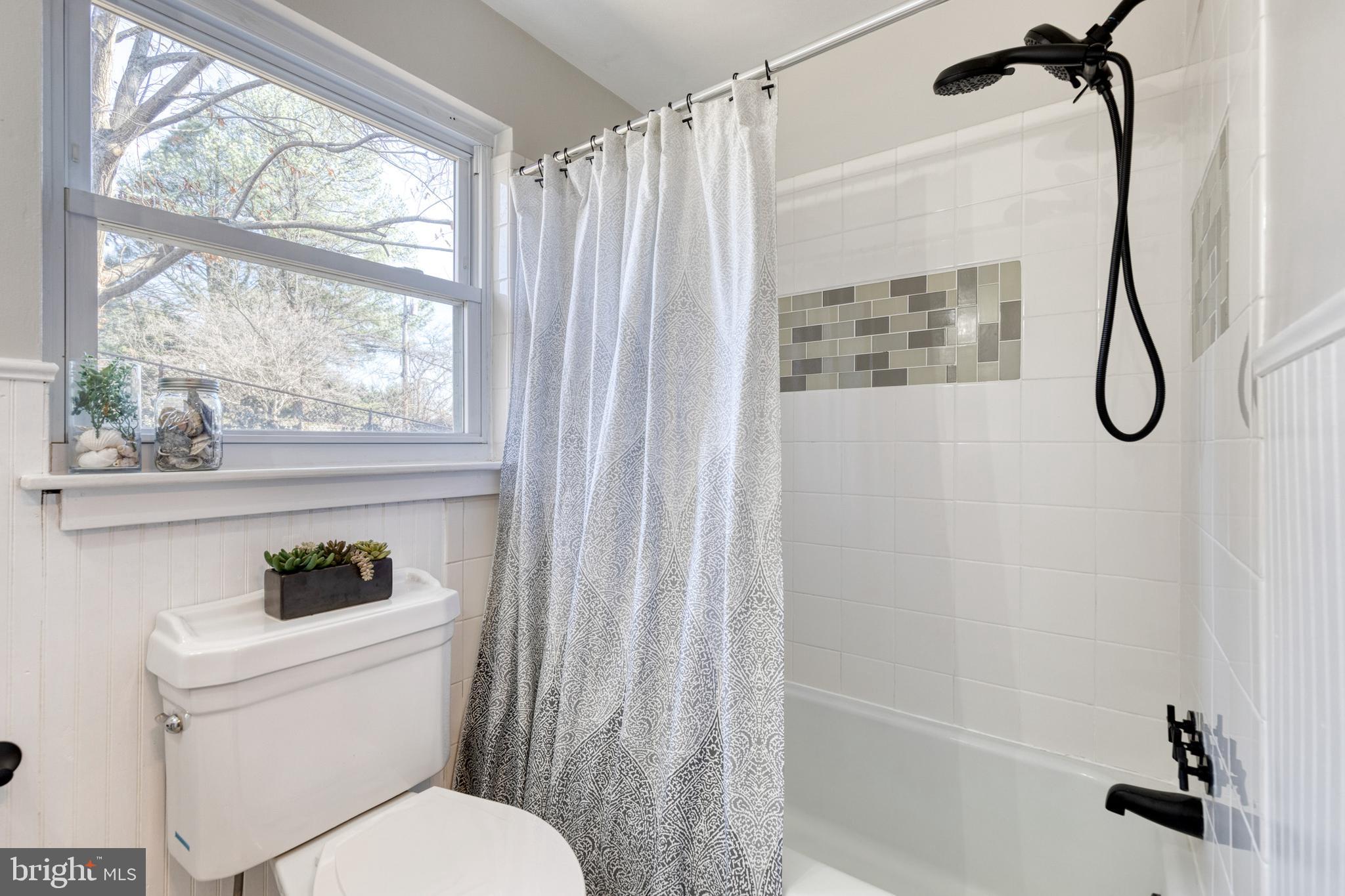 KNOLLWOOD - Residential