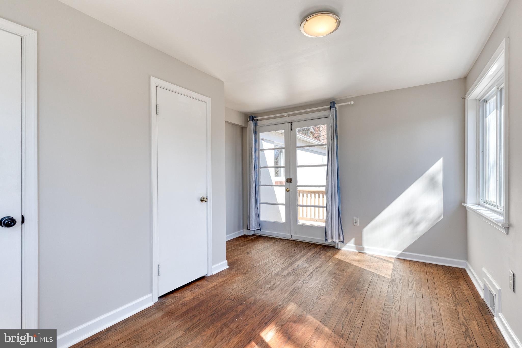 KNOLLWOOD - Residential