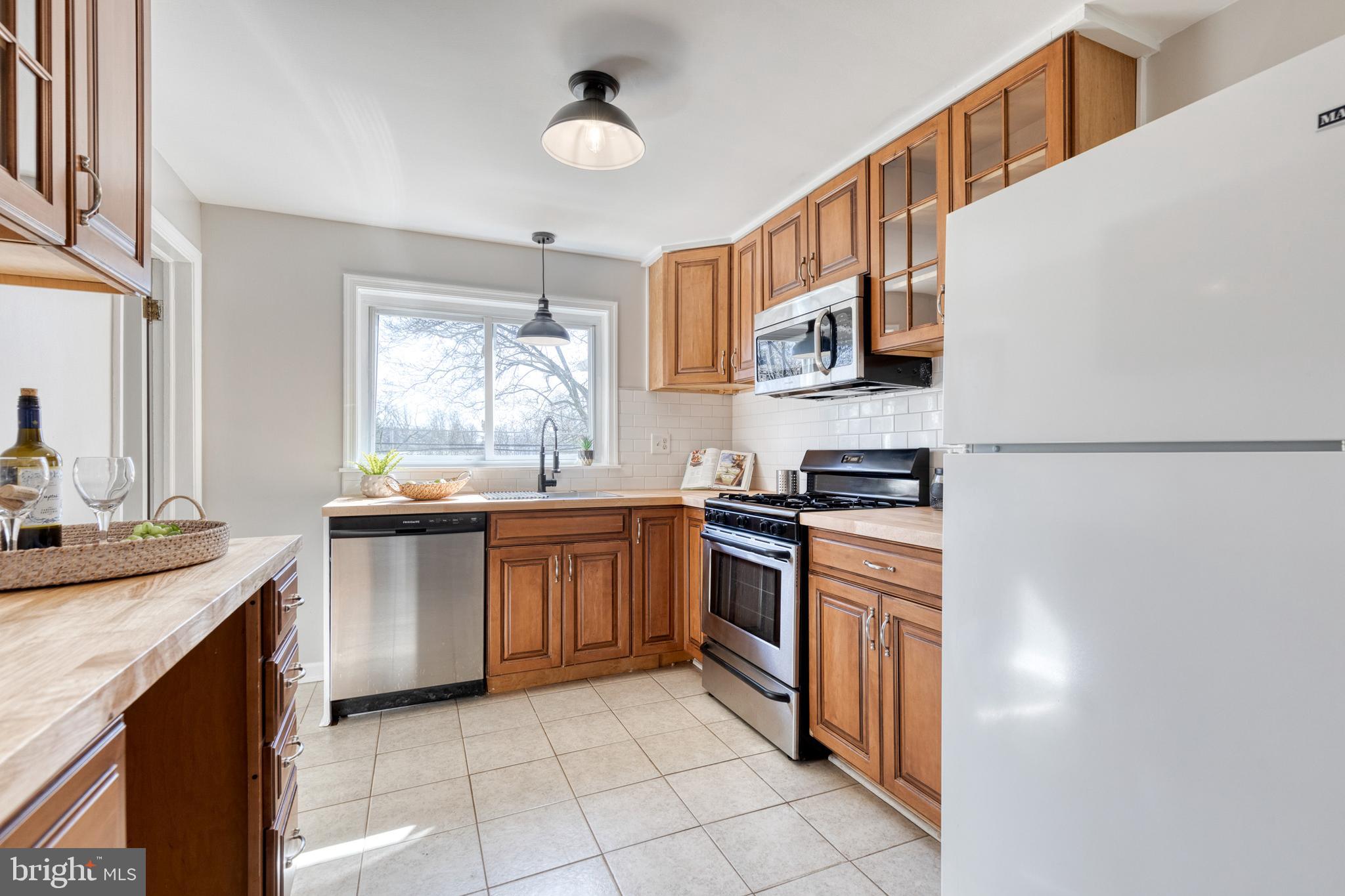 KNOLLWOOD - Residential