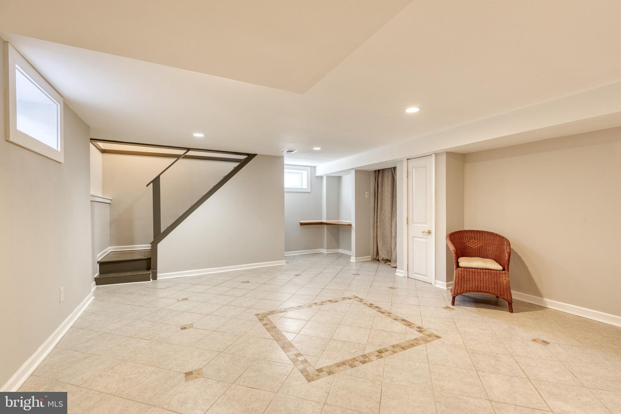 KNOLLWOOD - Residential