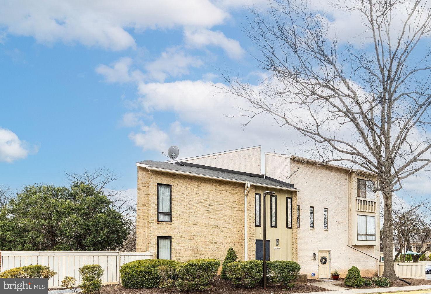 CLUBSIDE - Residential