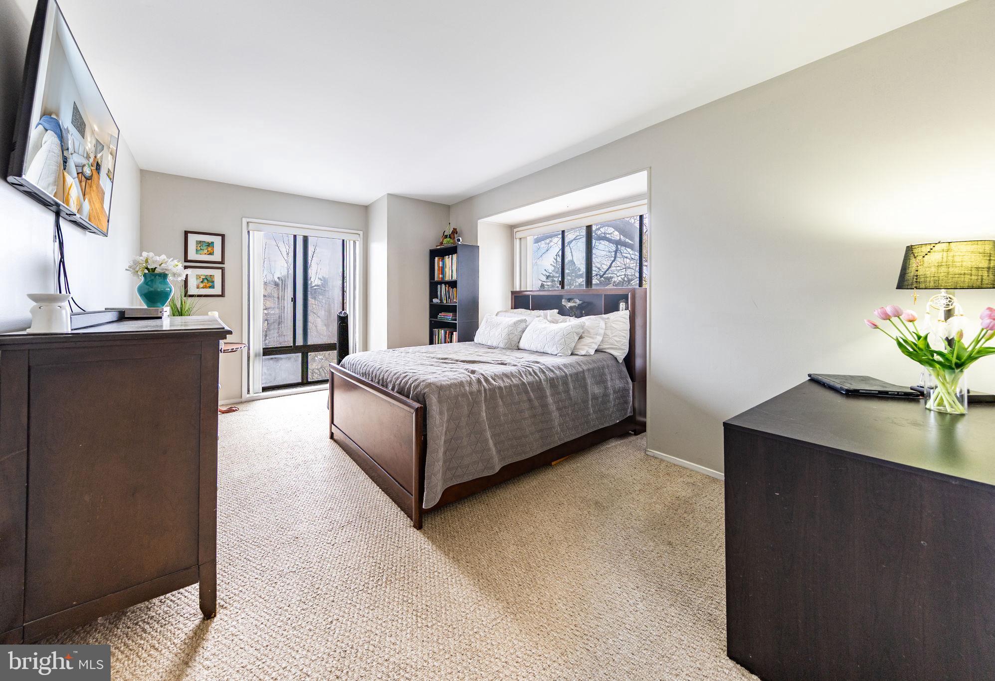 CLUBSIDE - Residential